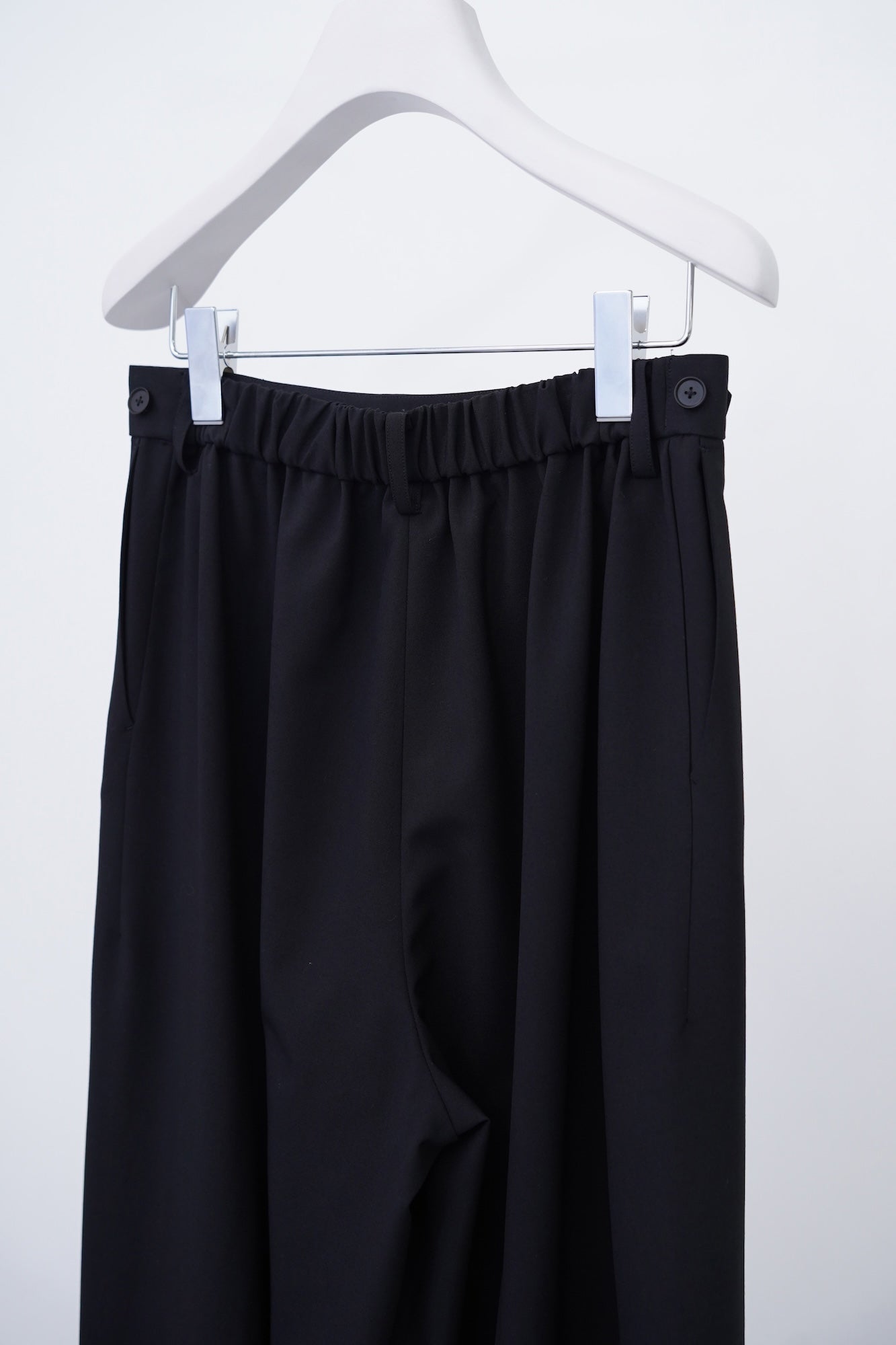 [PRE] Dia Tailored Trousers / black
