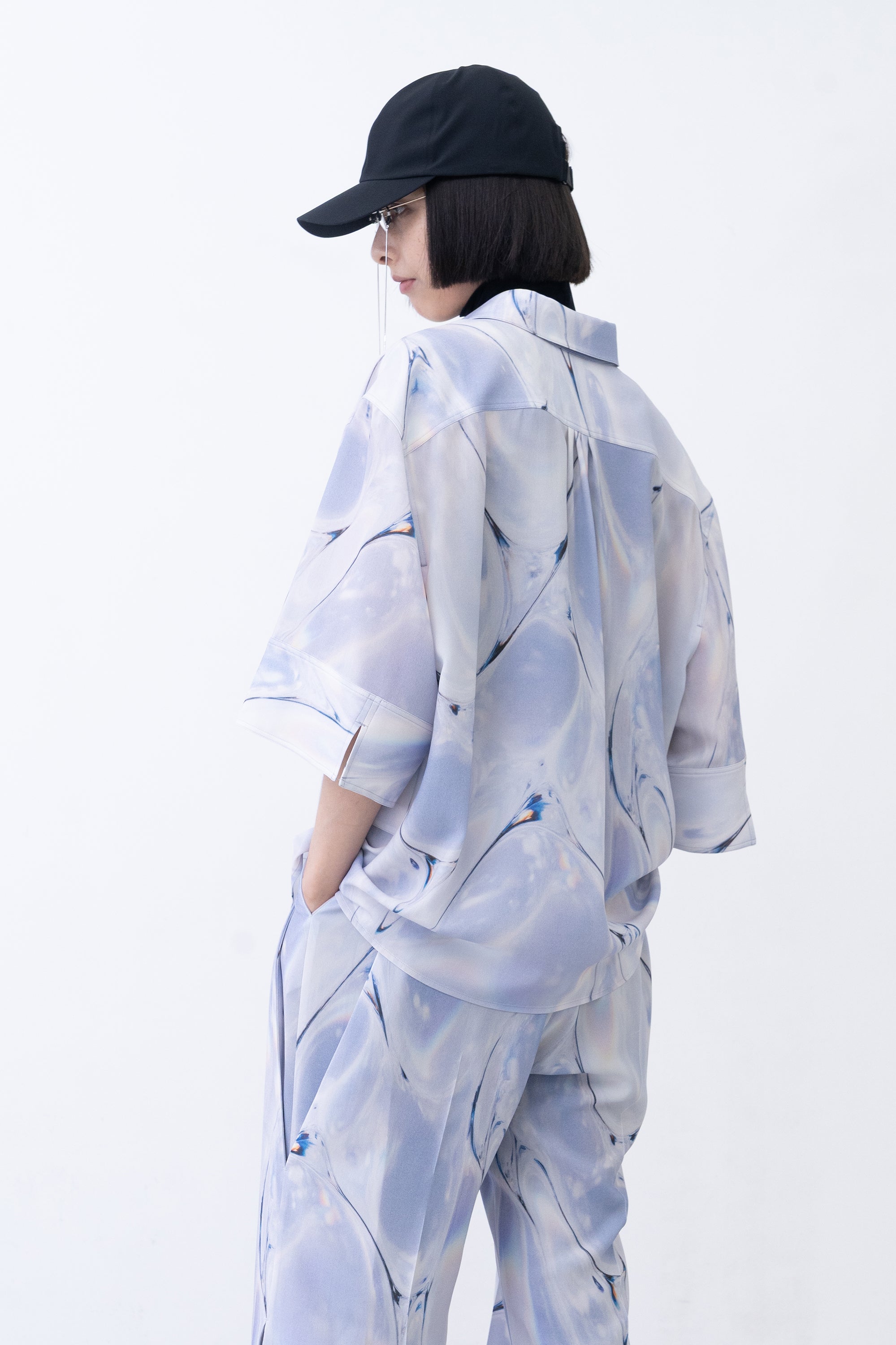 [PRE] Tri Front Shirt Oyster / light