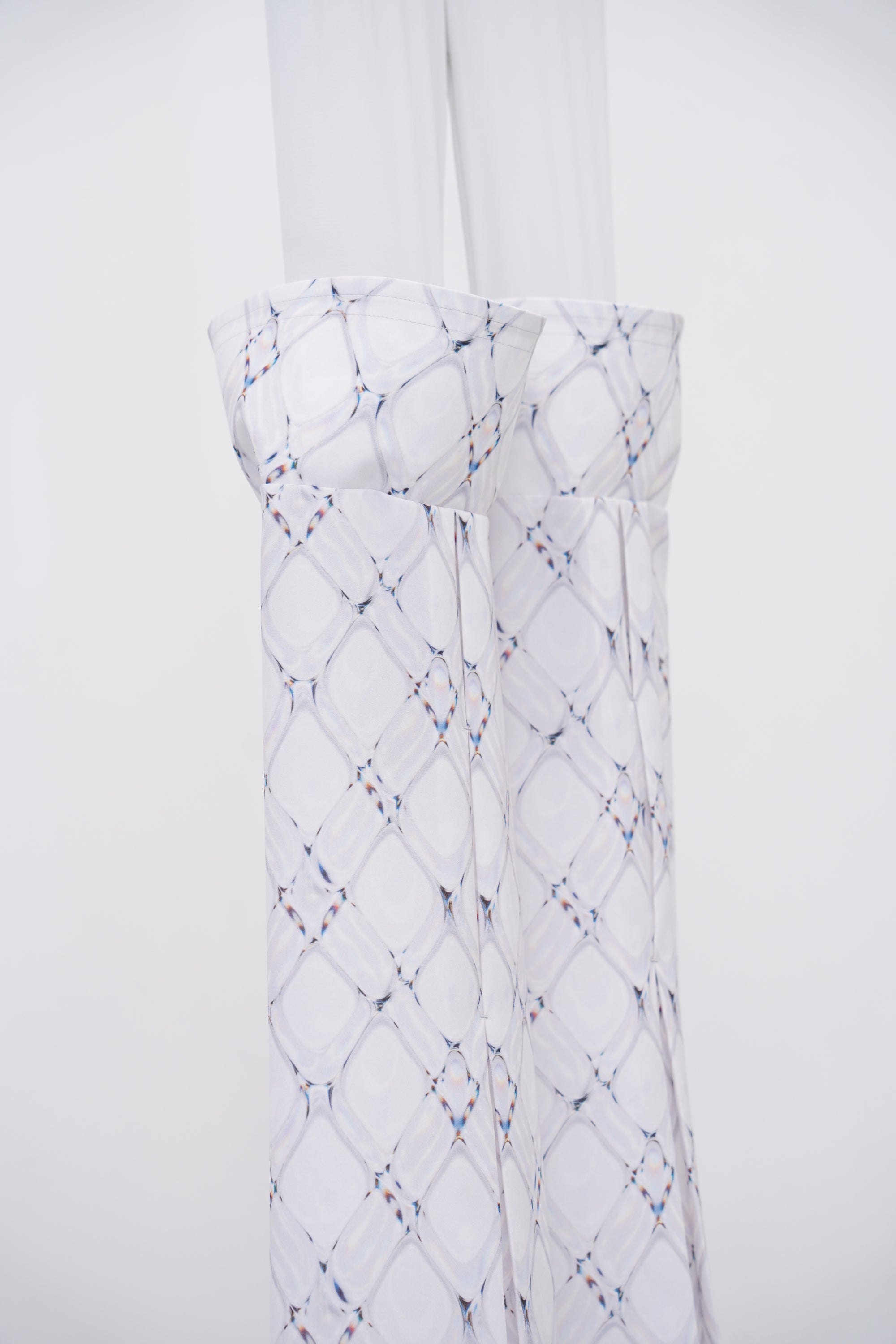 Lattice Gaiters / white
