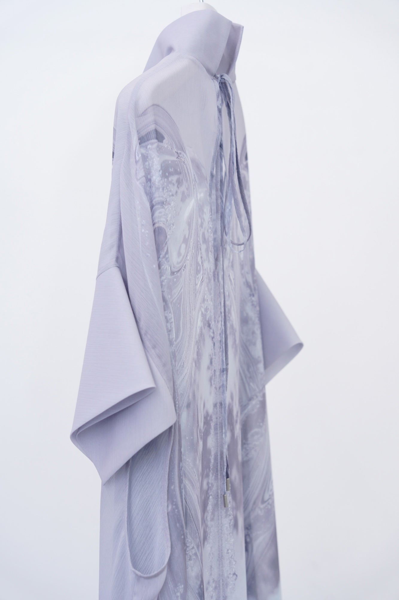[PRE] Phenomenal Sheer Robe / fog grey