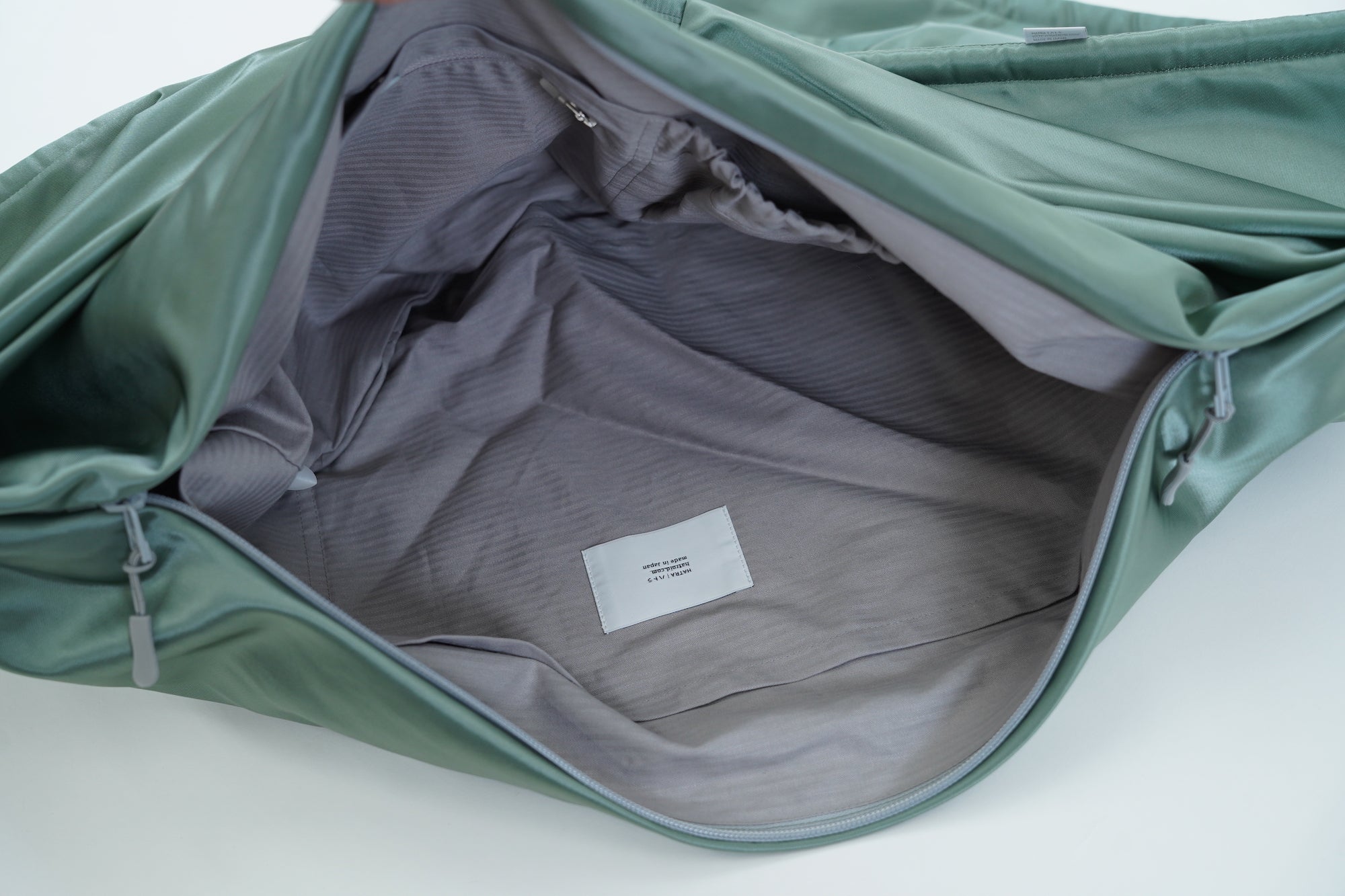 HATRA tri bag ナイロン ショルダーバッグ HATRA - 【24SS】Tri Bag MA [grey] - トライバッグMA [グレー