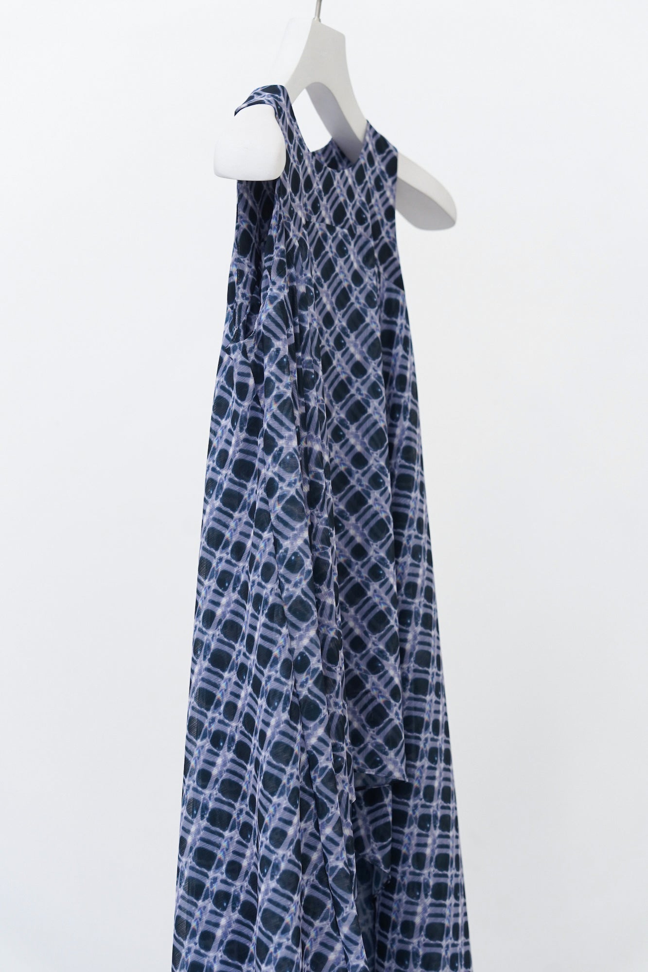 [PRE] Lattice Skyfish Robe / charcoal