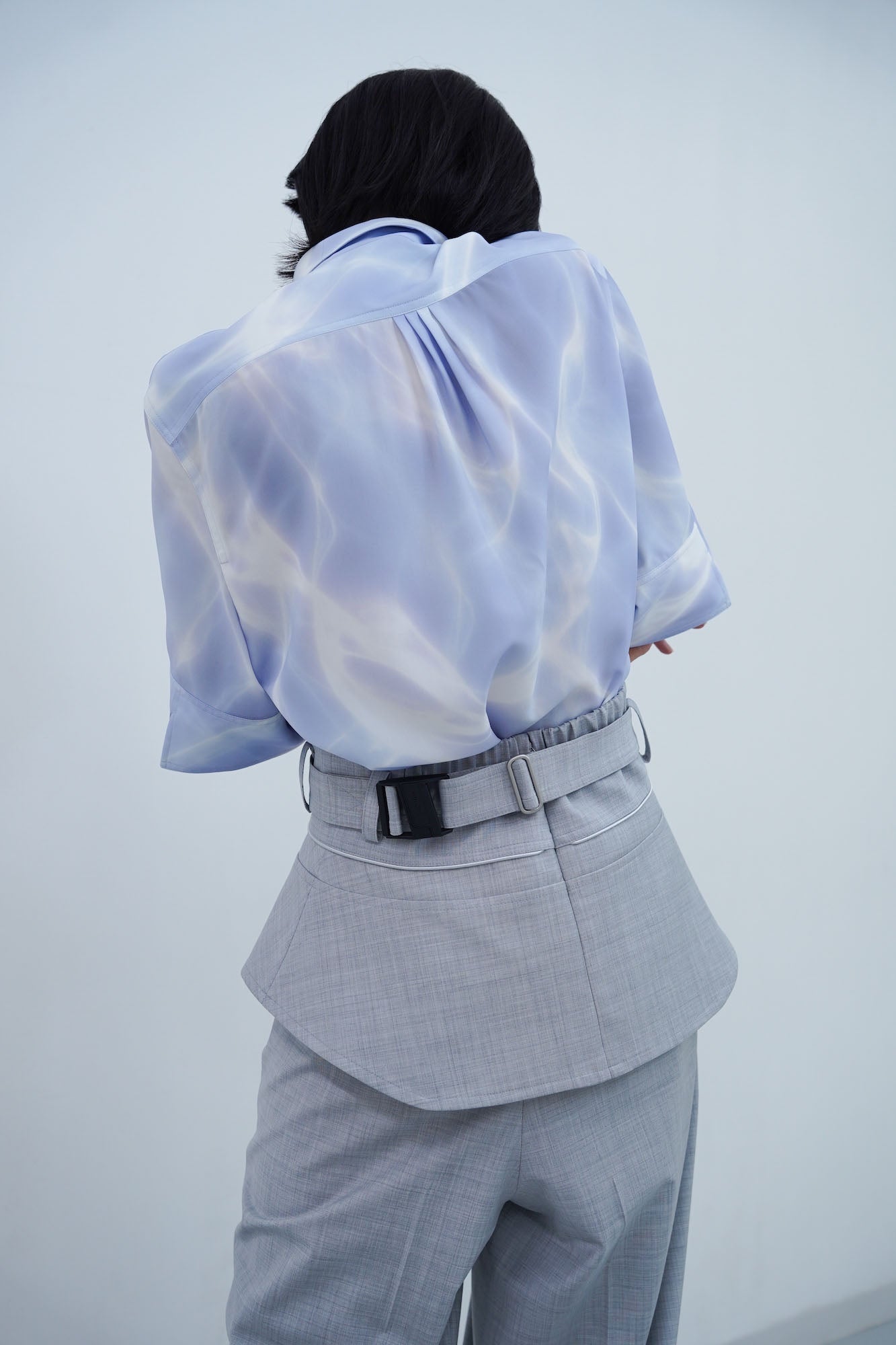 Neu Tri Shirt / light – HATRA OFFICIAL