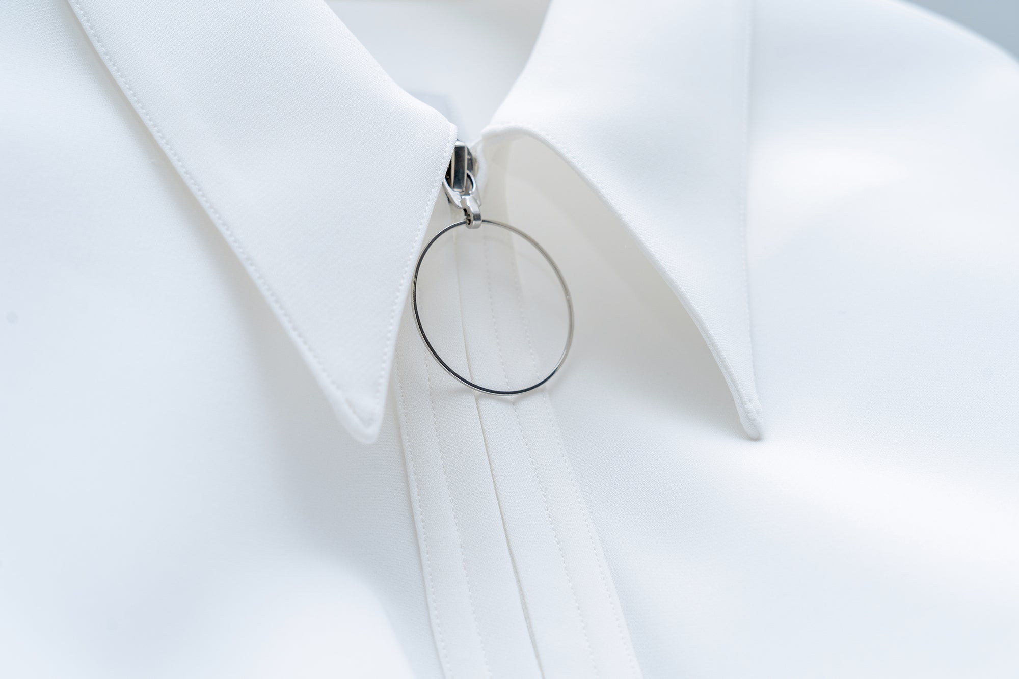 O Blouse / white
