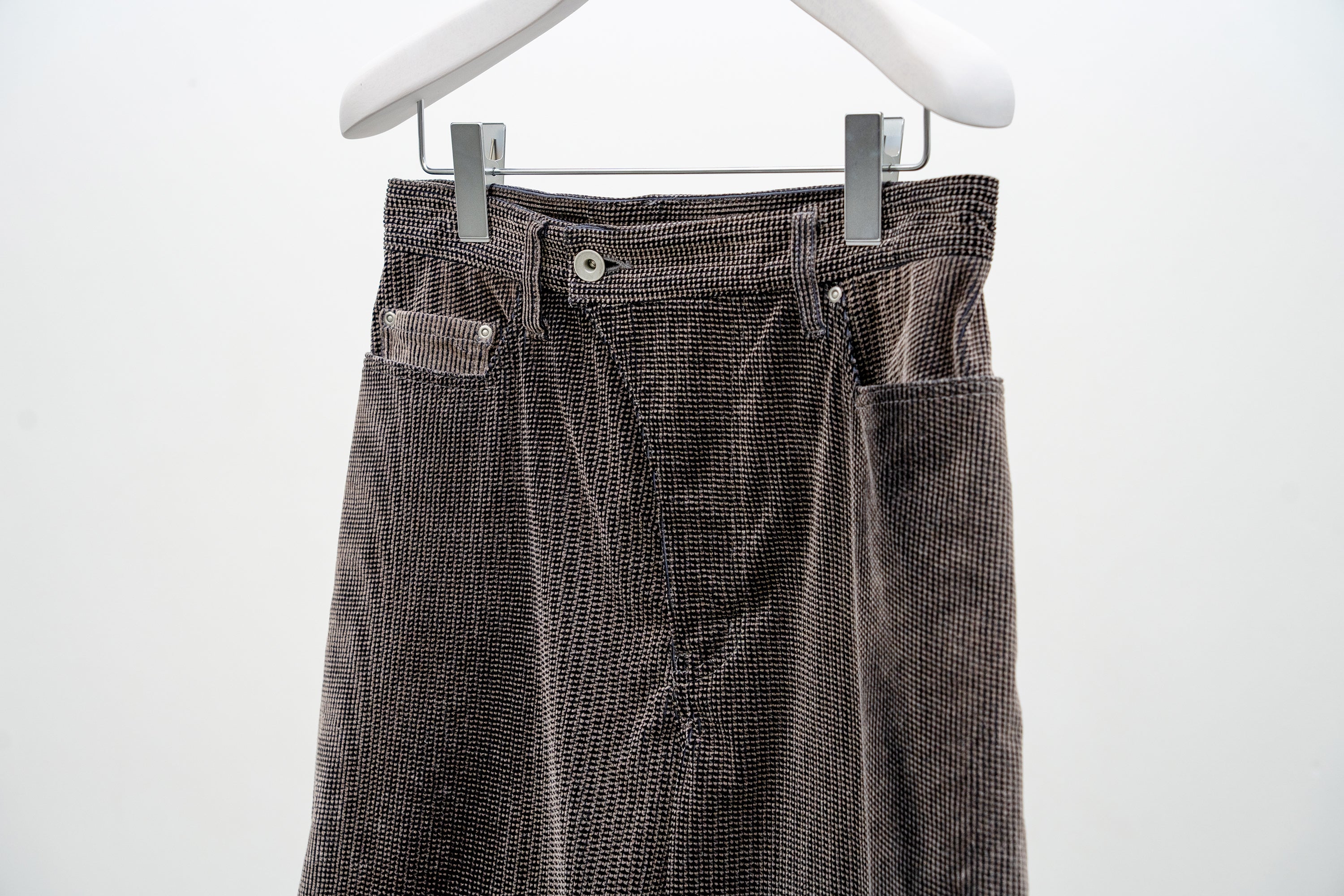 Mirage Bleach Corduroy Pants / black – HATRA OFFICIAL