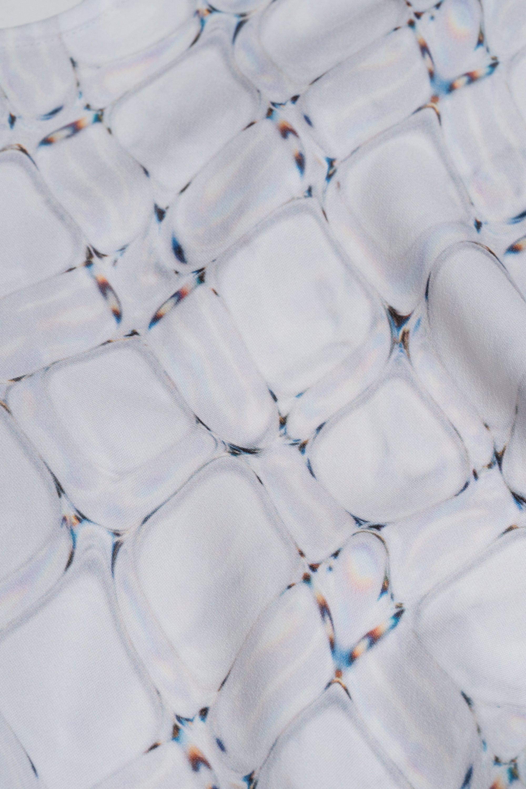 Hi Lattice / white