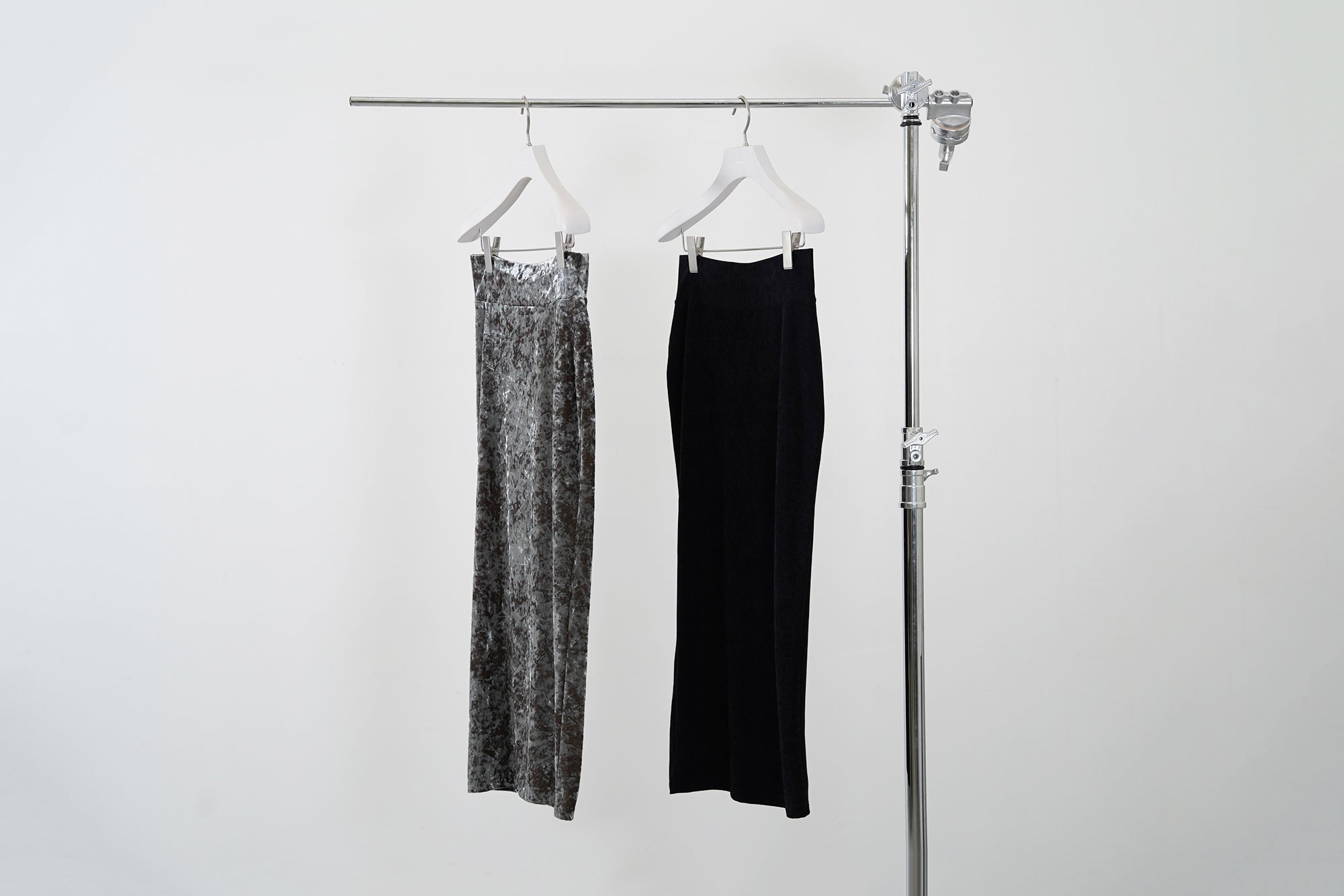 Lunar Velour Skirt / black