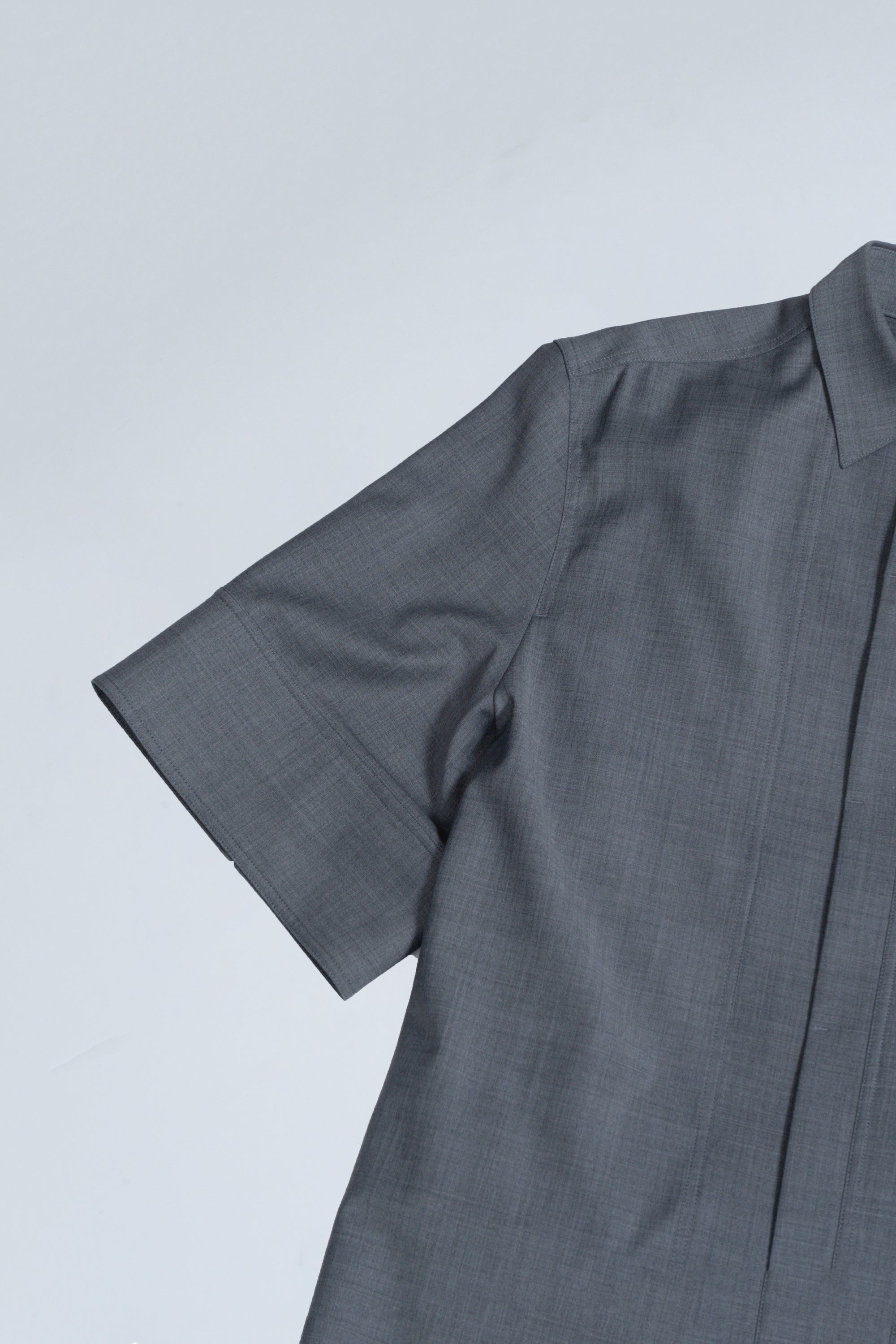 Tri Front Shirt / grey