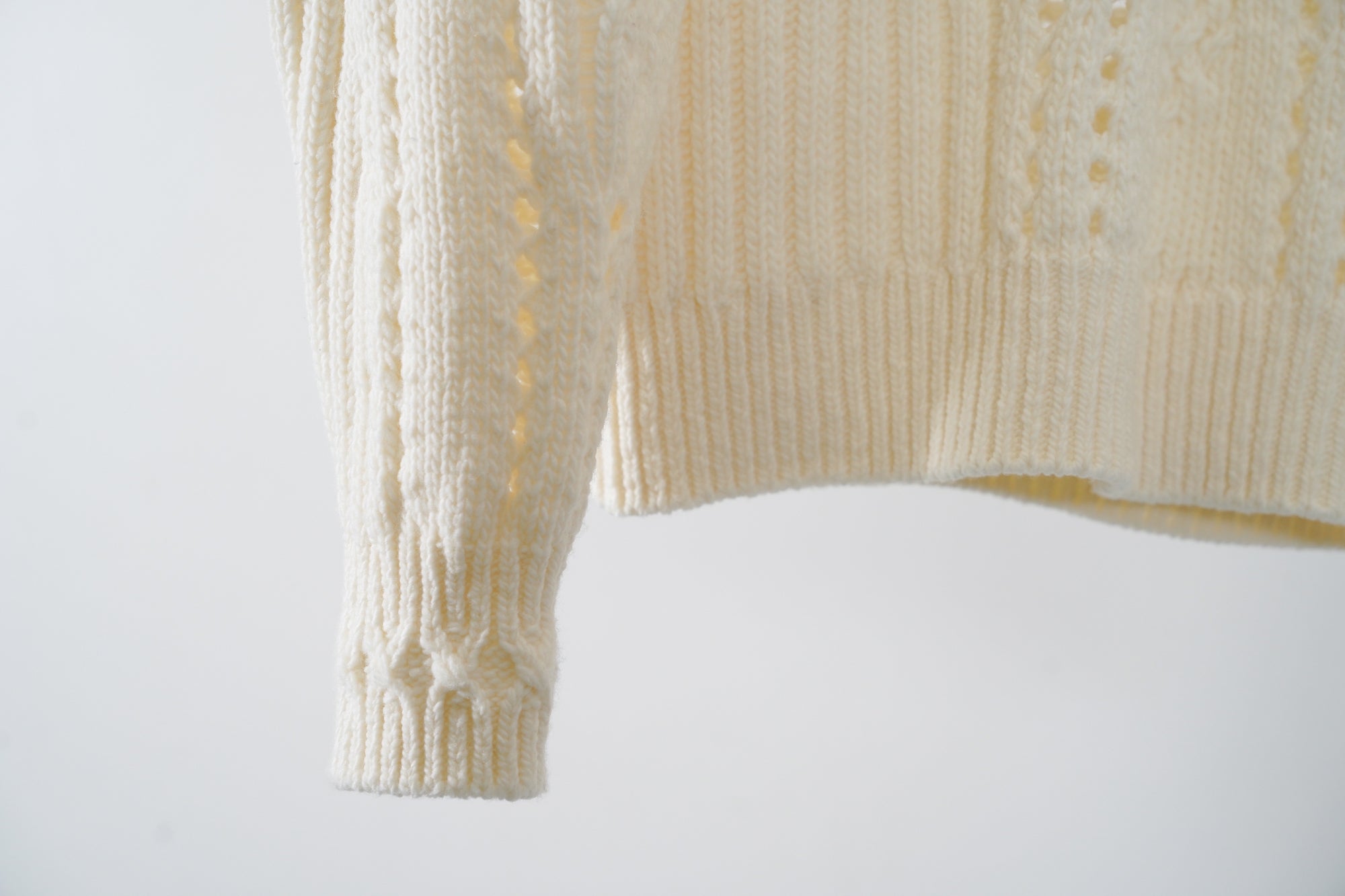 Allele Cable Sweater / ivory