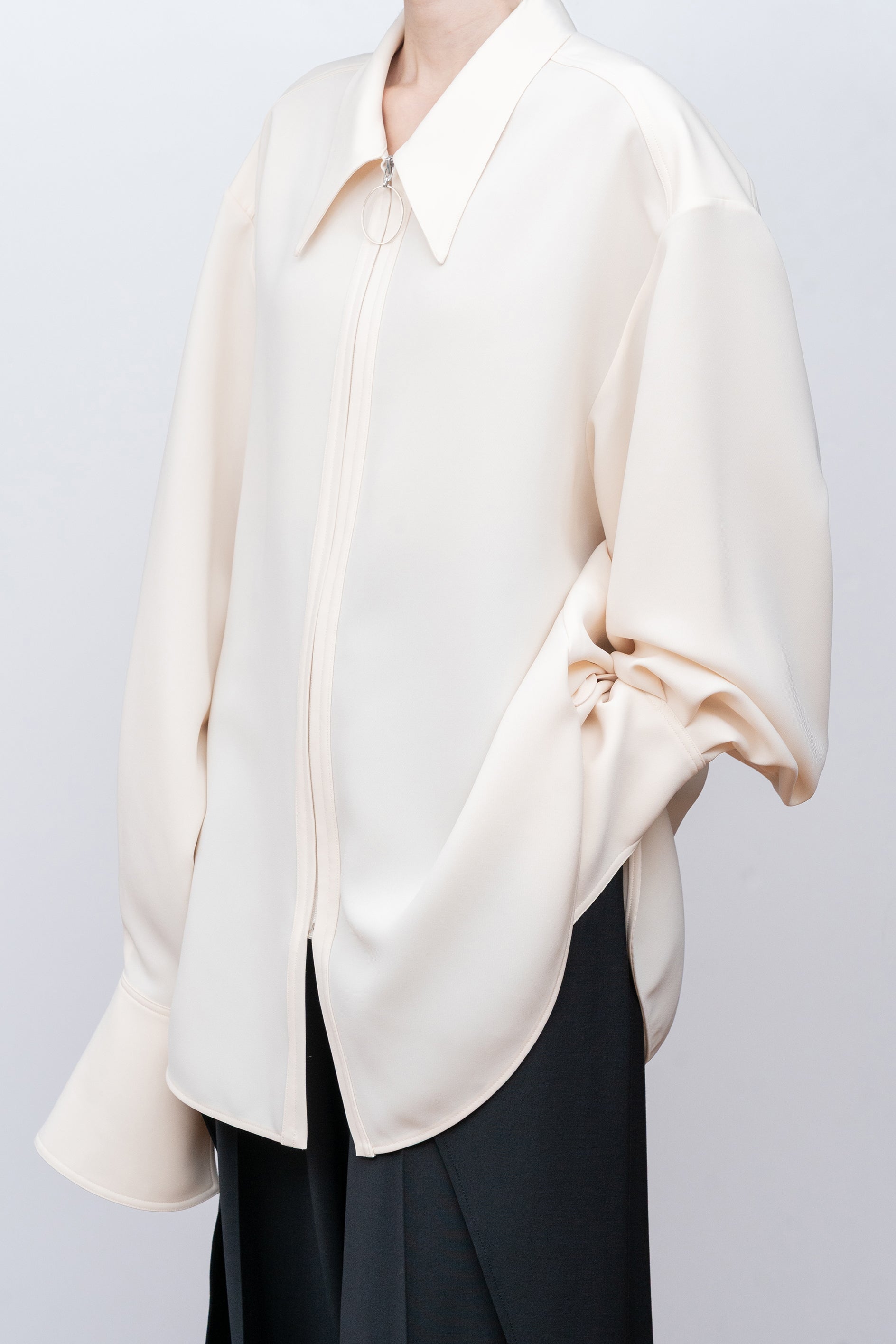 O Blouse / ecru – HATRA OFFICIAL