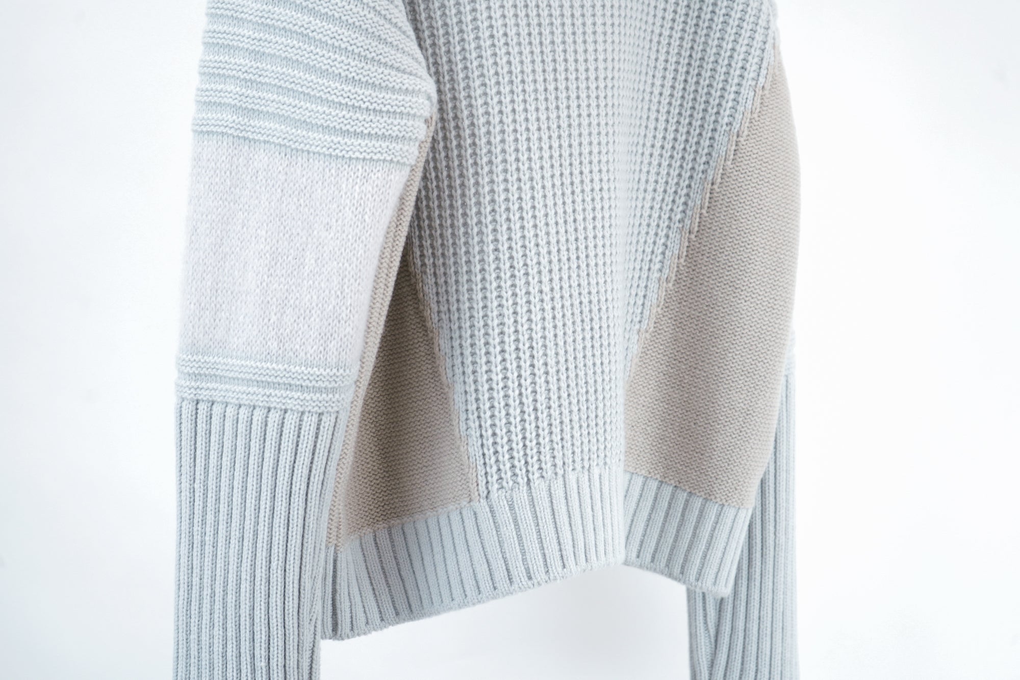 SOV Knit Sweater / ivory – HATRA OFFICIAL