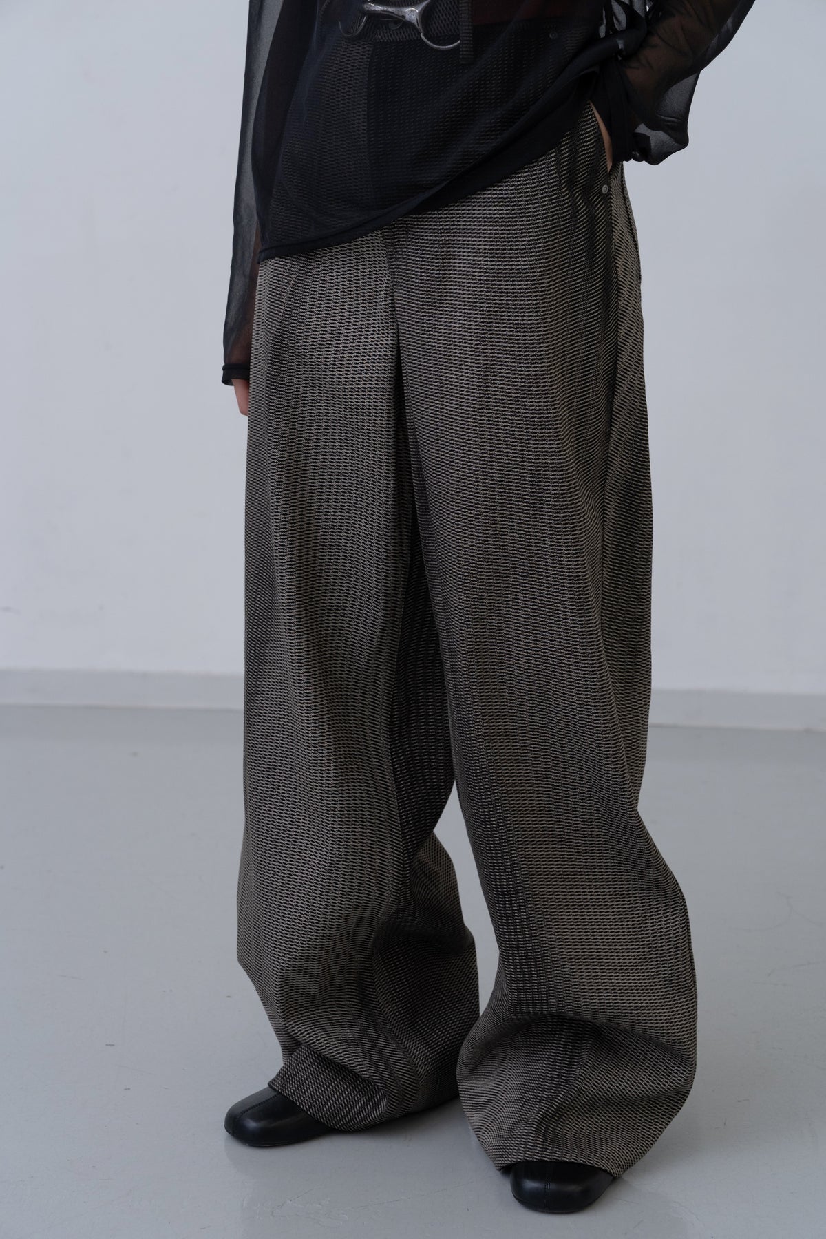 [PRE] Mirage Bleach Slash Denim / black