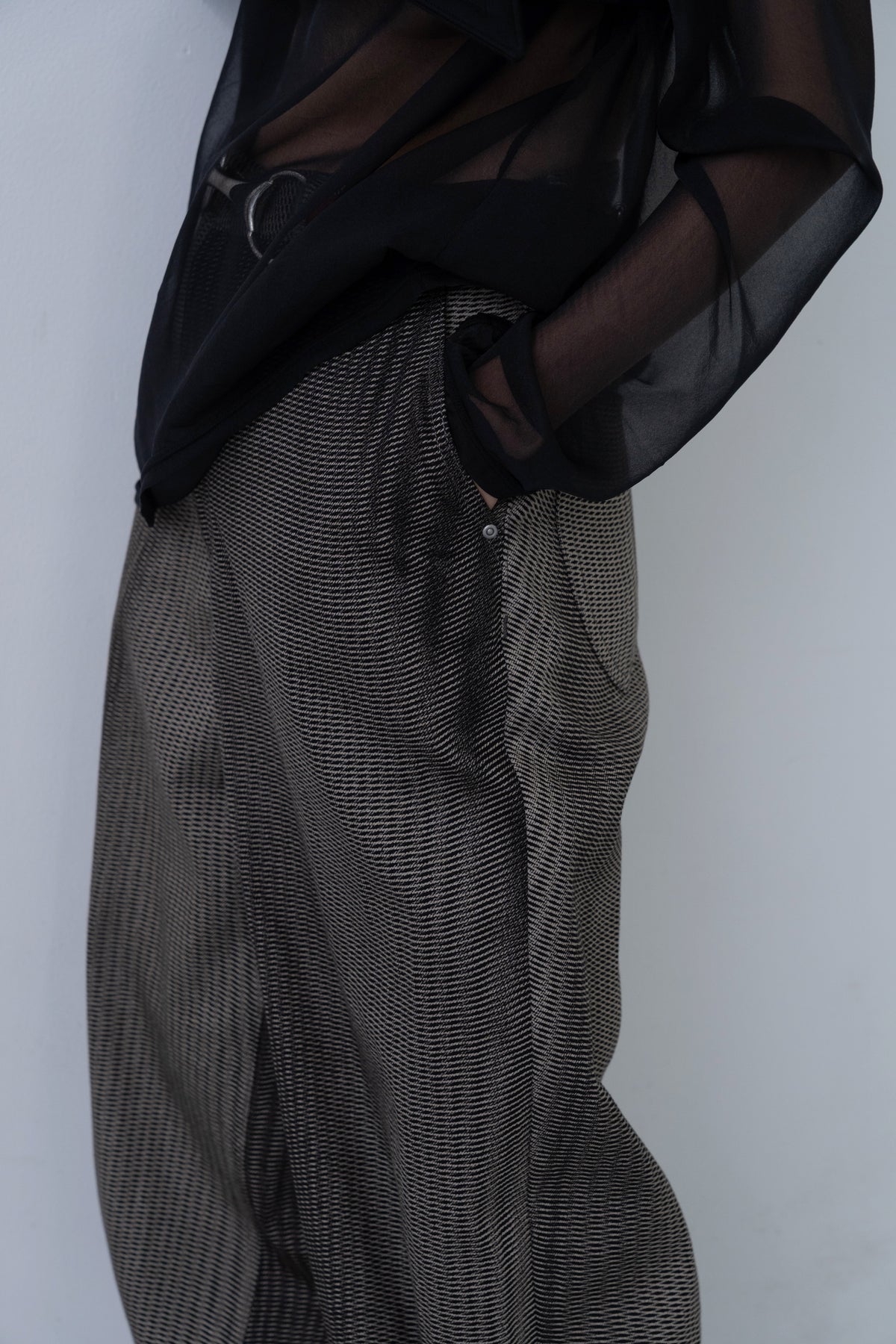 [PRE] Mirage Bleach Slash Denim / black