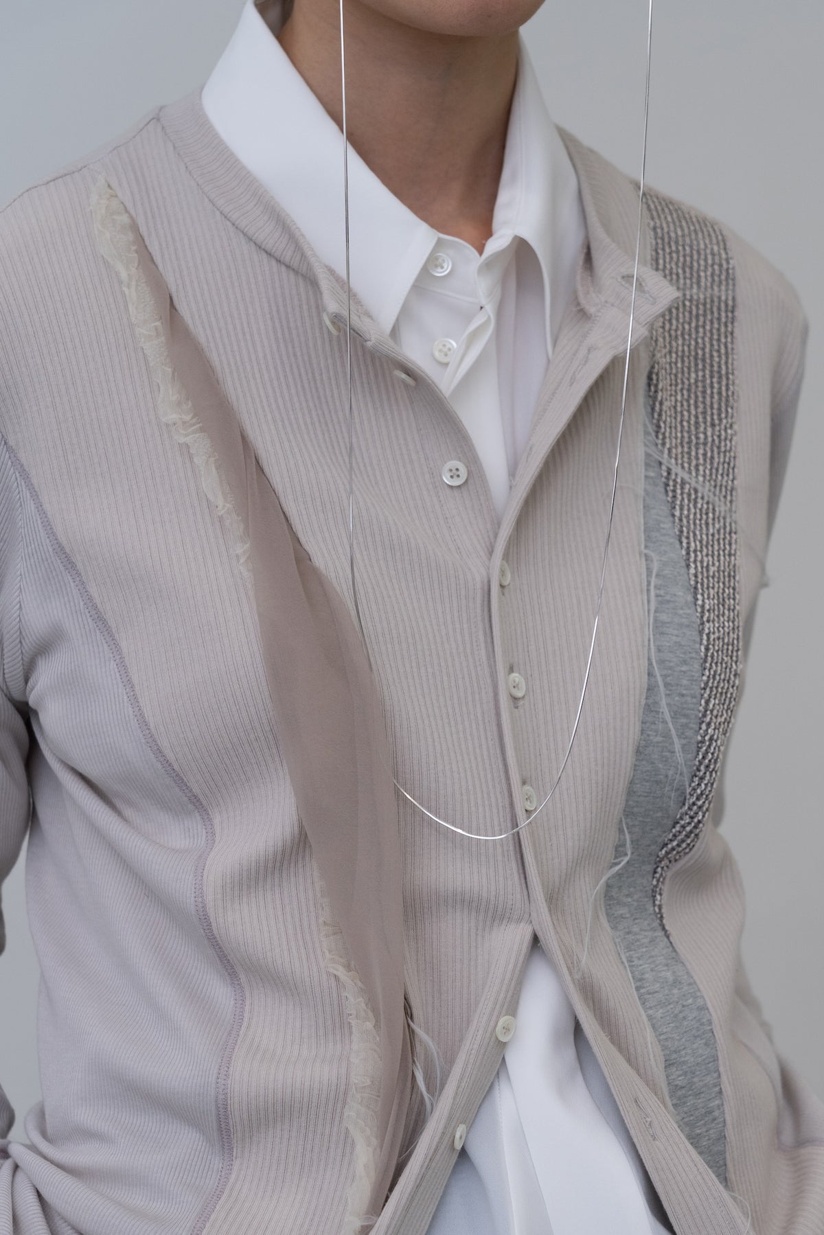 [PRE] Shapeshift Cardigan / grey-m