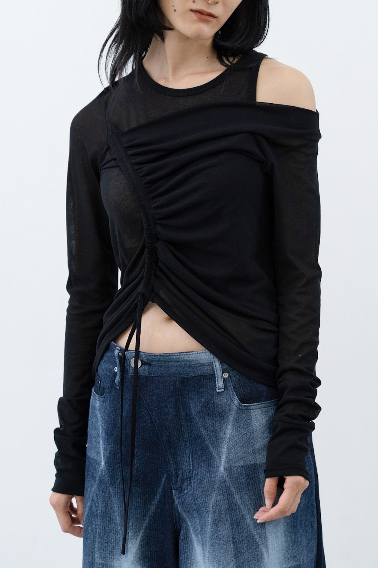 Equil Tank / black