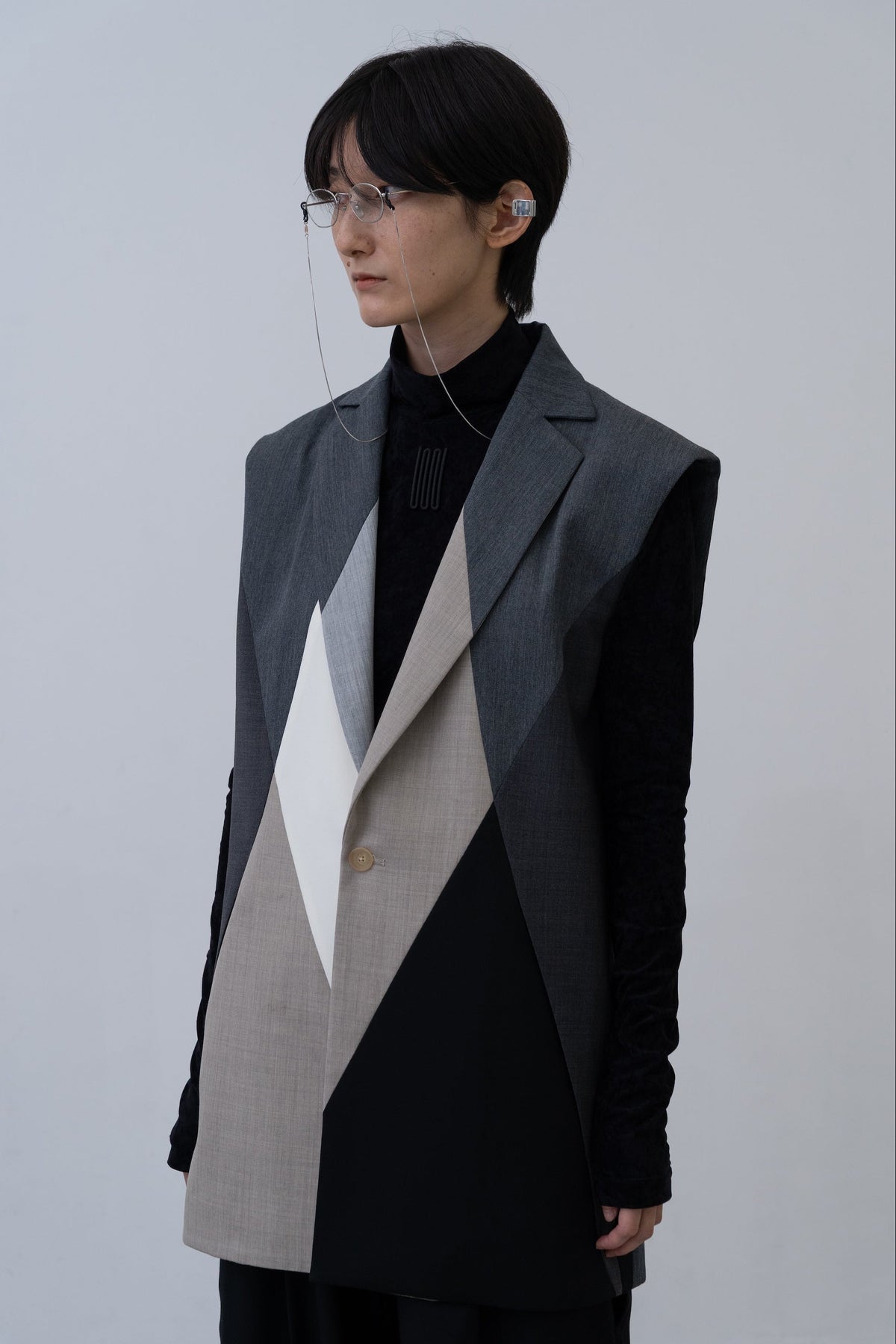 [PRE] Winker Sleeveless Jacket / black-m