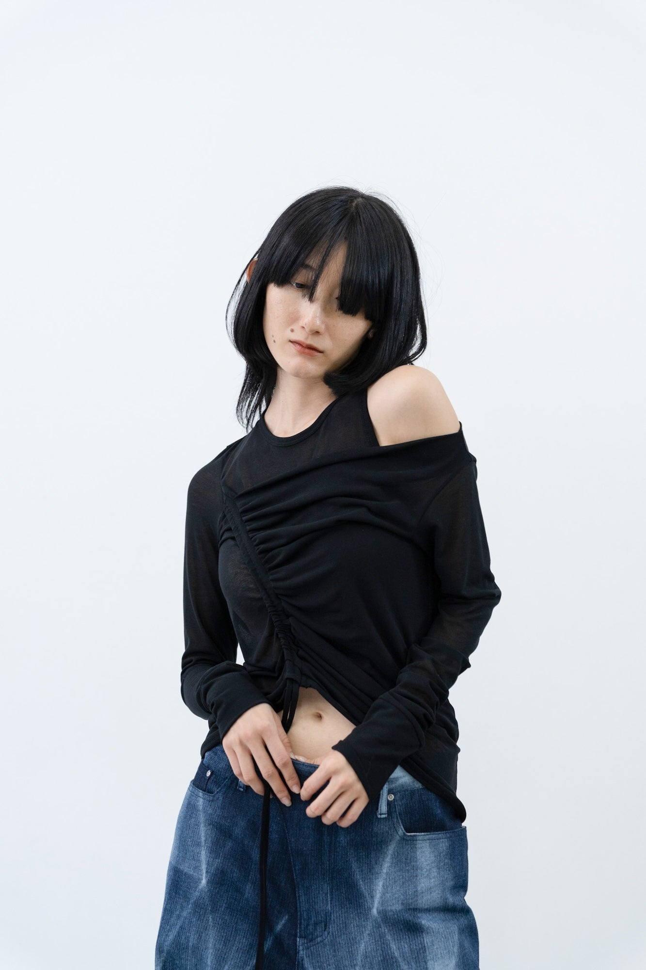 [PRE] Equil Tank / black