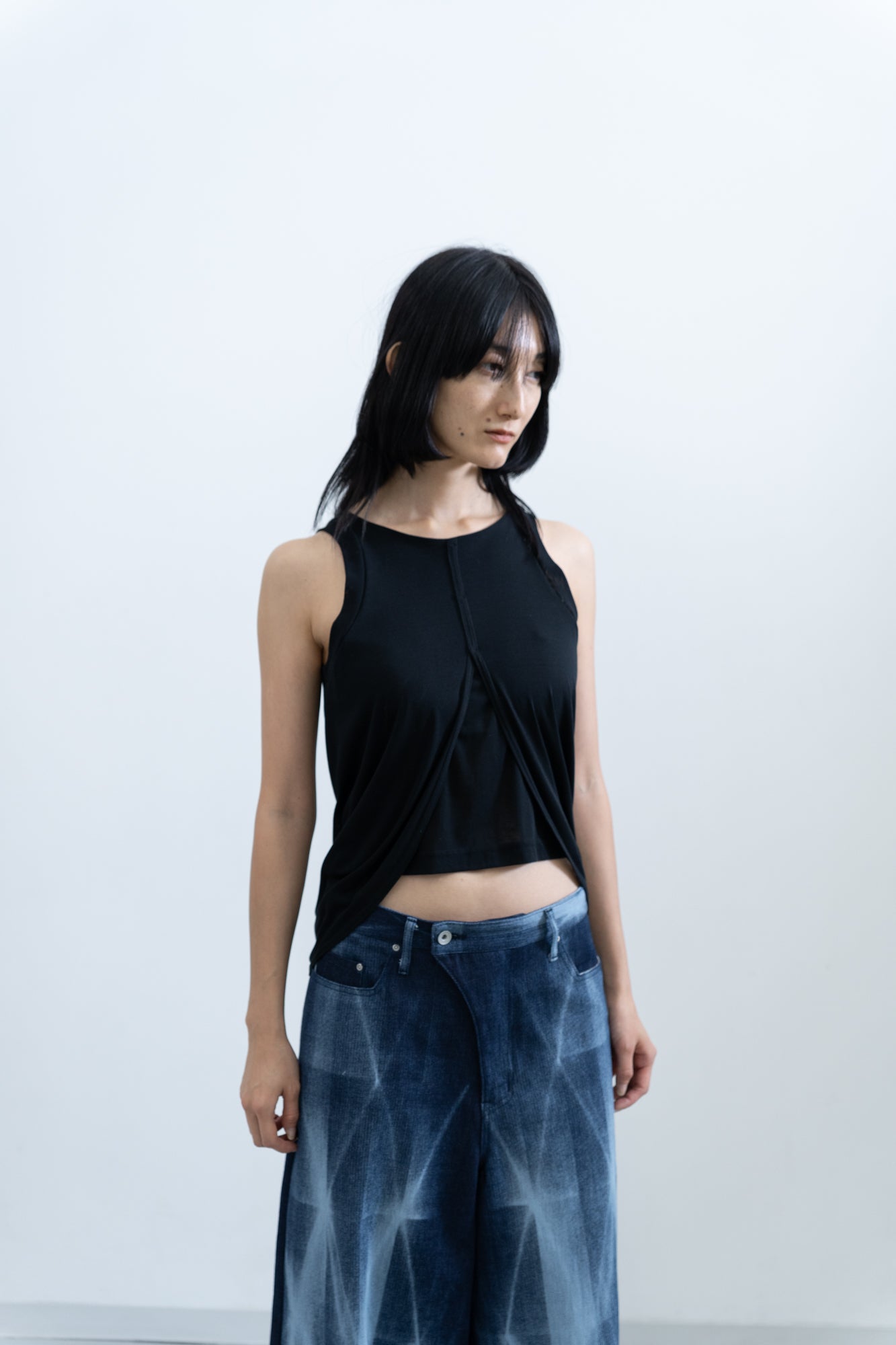 Dia Tank / black