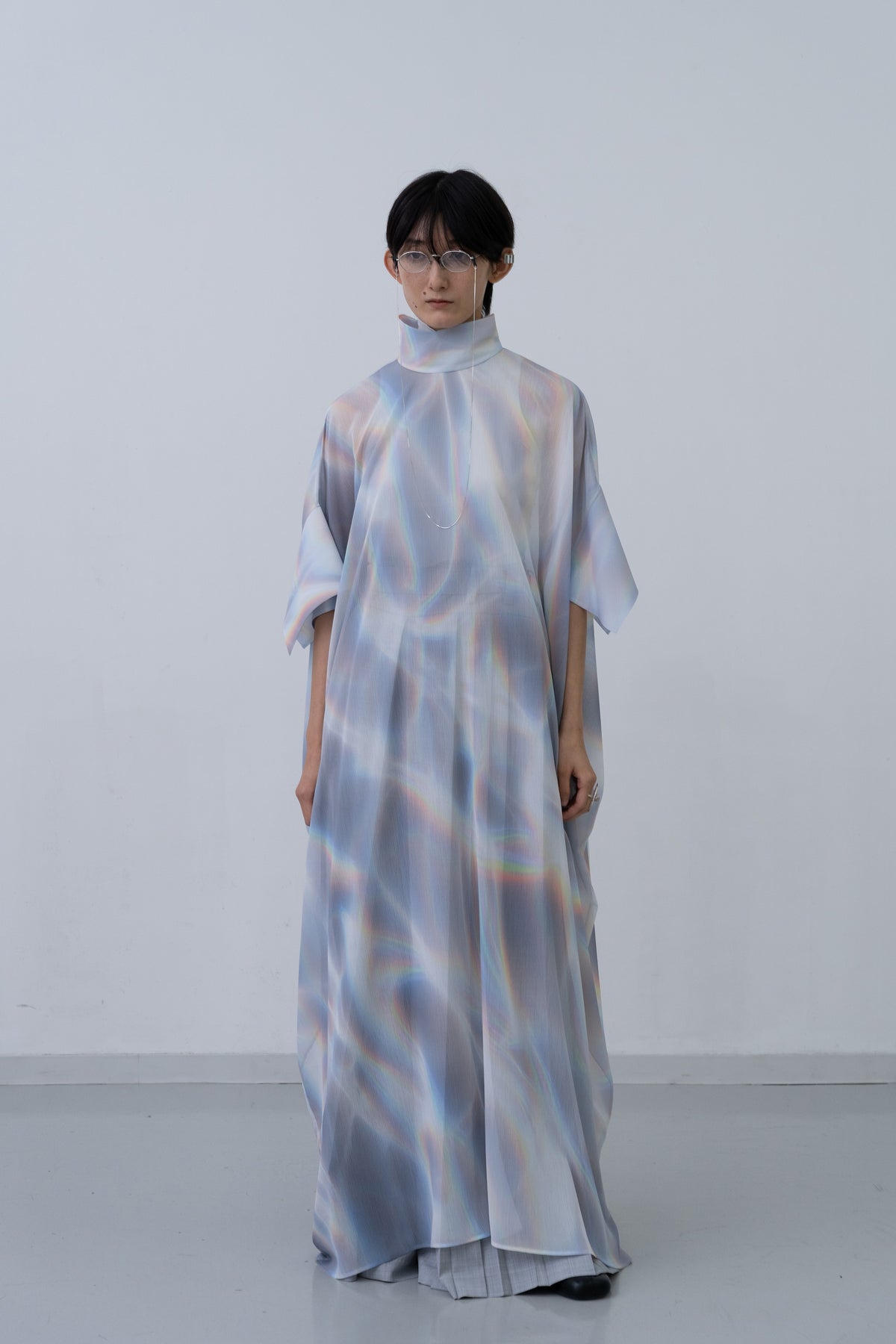 [PRE] Phenomenal Sheer Robe / lay-white