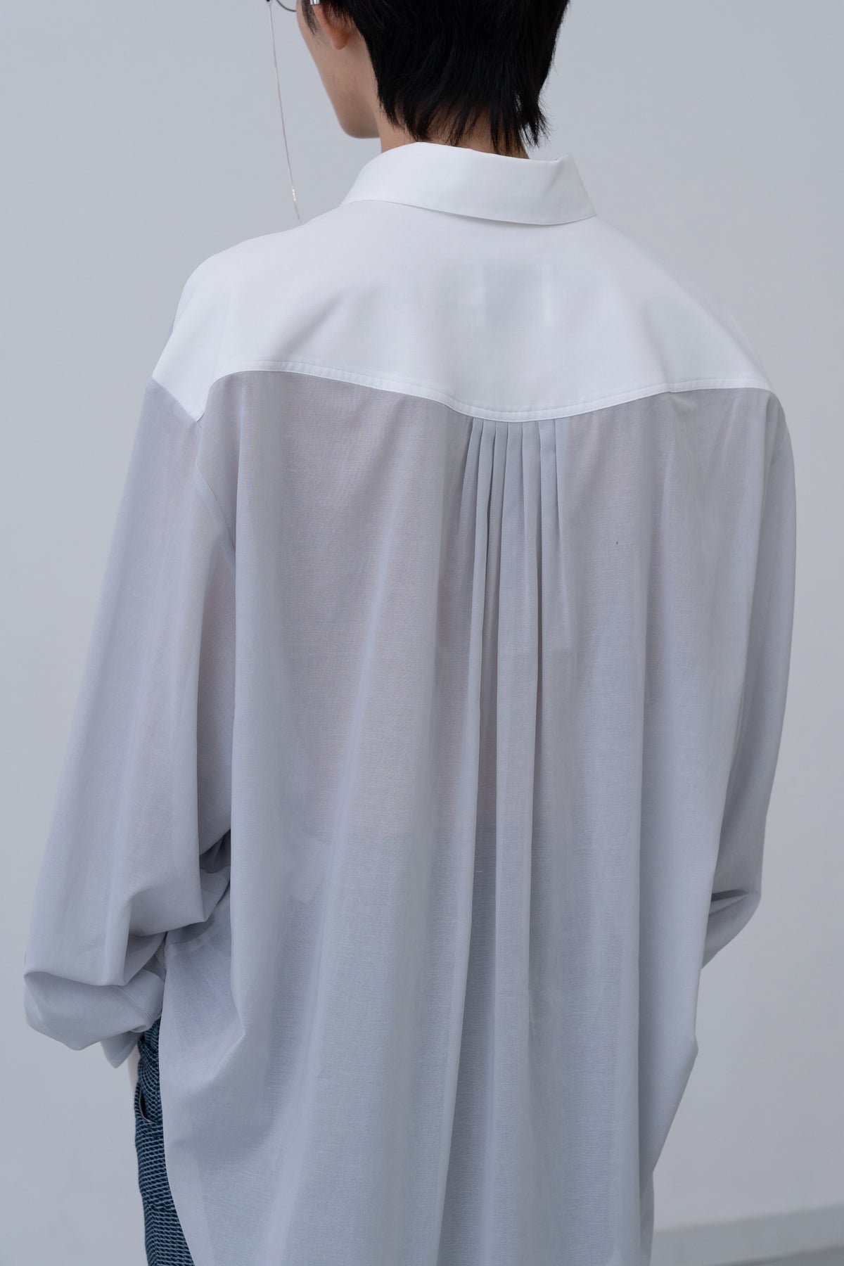 [PRE] Winker Shirt / grey-m