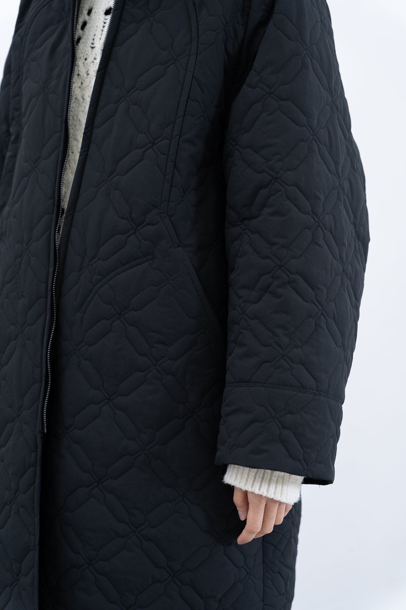 Cell Quilt Over Coat / black