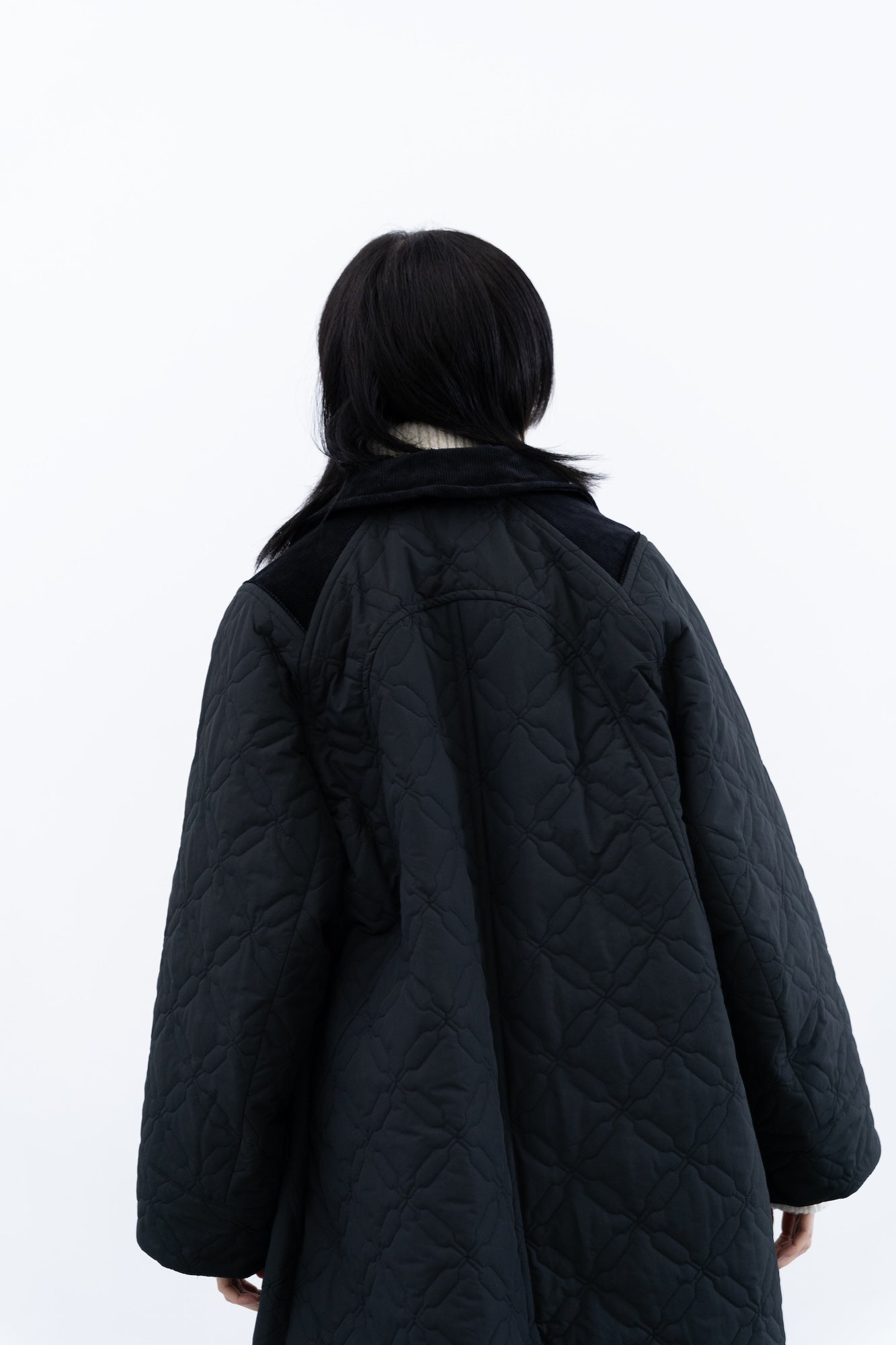 Cell Quilt Over Coat / black