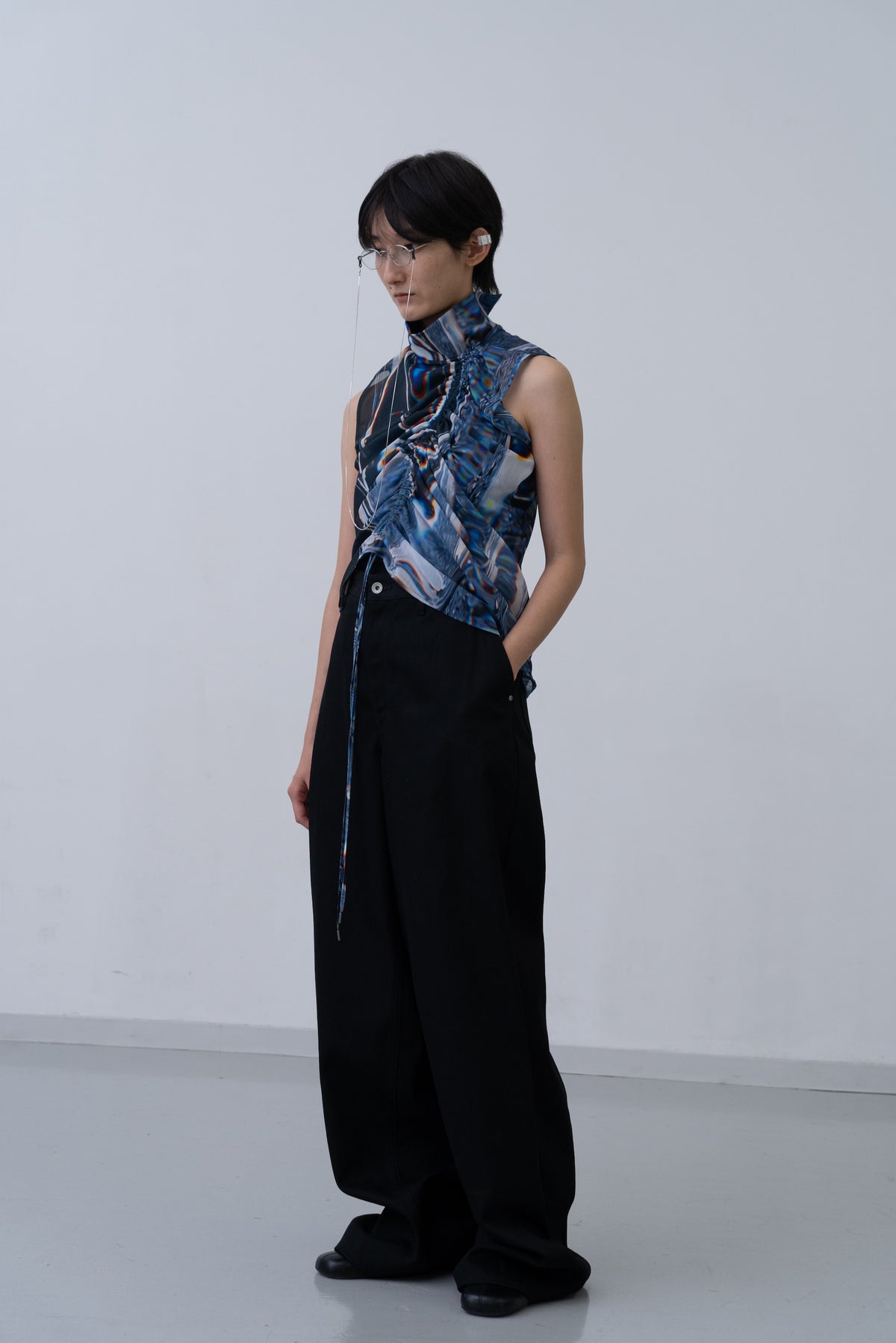 [PRE] Phenomenal Sheer Blouse / oil-black