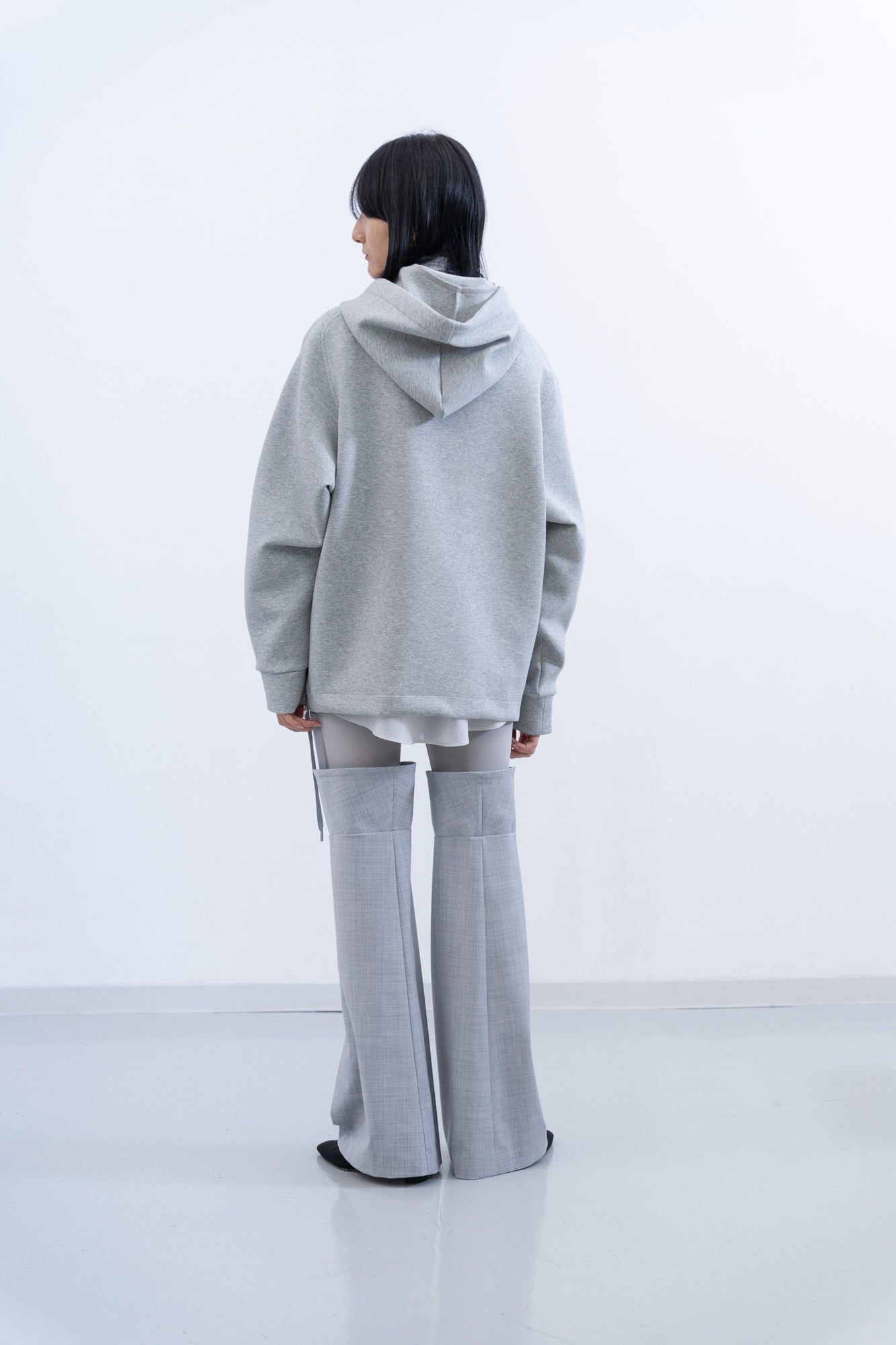 Echo Embroidery Hoodie / grey
