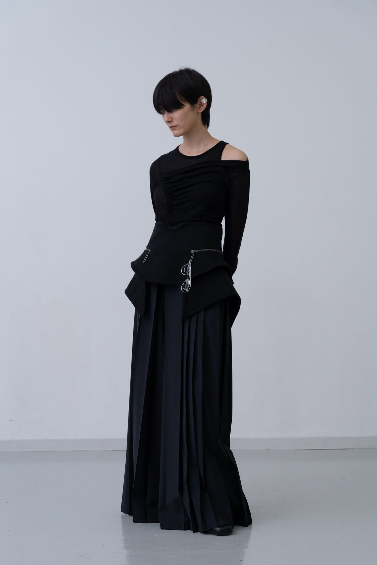 [PRE] Equil Tank / black