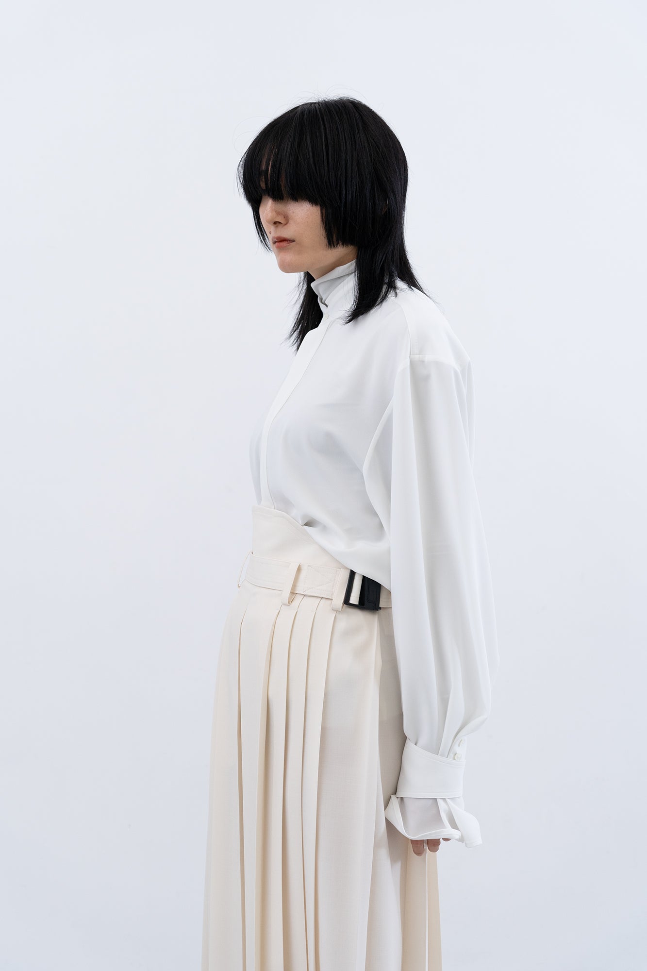 Hak Pleats Pants / ivory