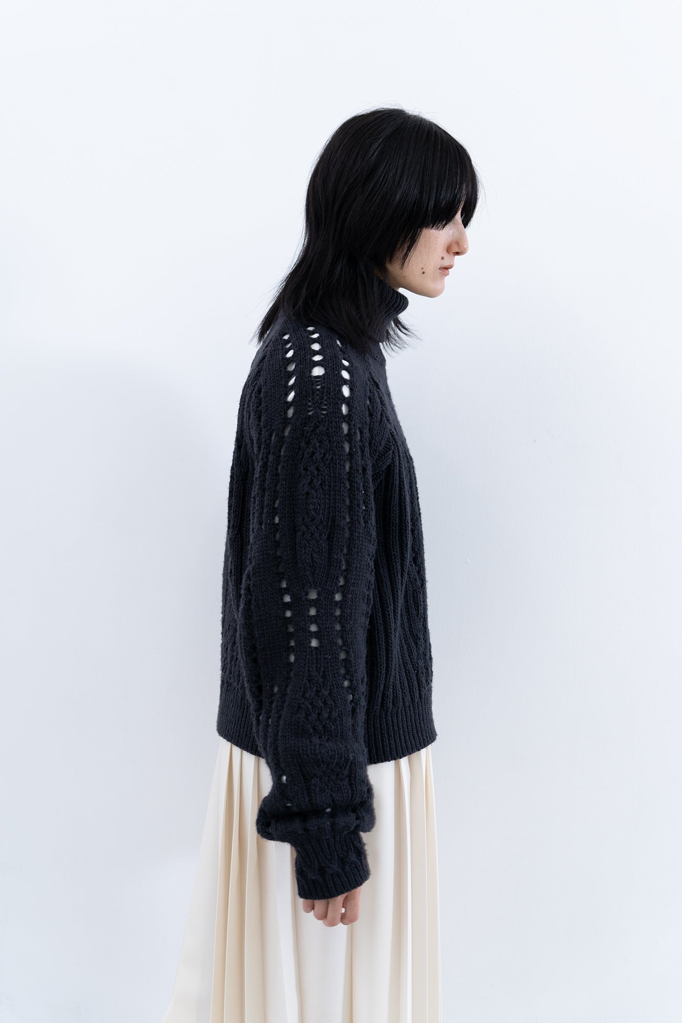 Allele Cable Sweater / charcoal