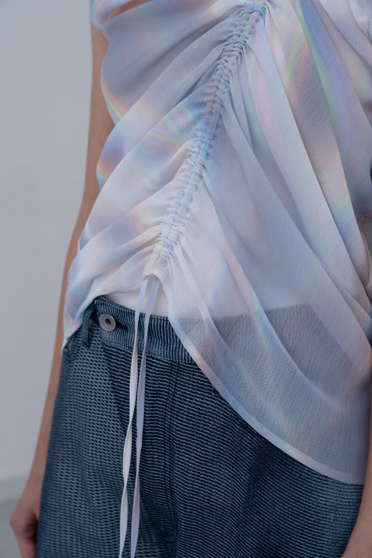 [PRE] Phenomenal Sheer Blouse / lay-white