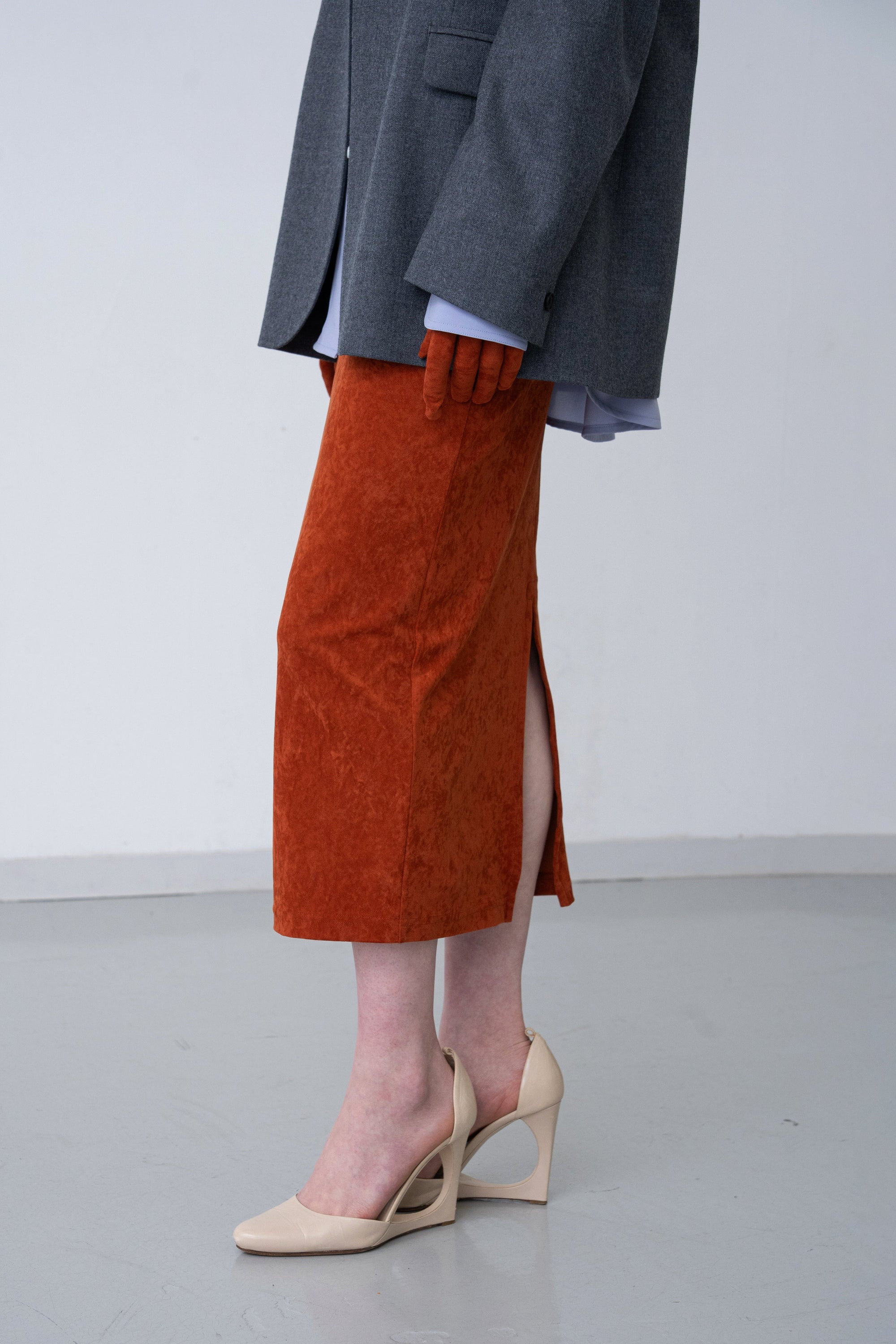 Lunar Velour Skirt / ecru