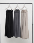 Hak Pleats Pants / grey