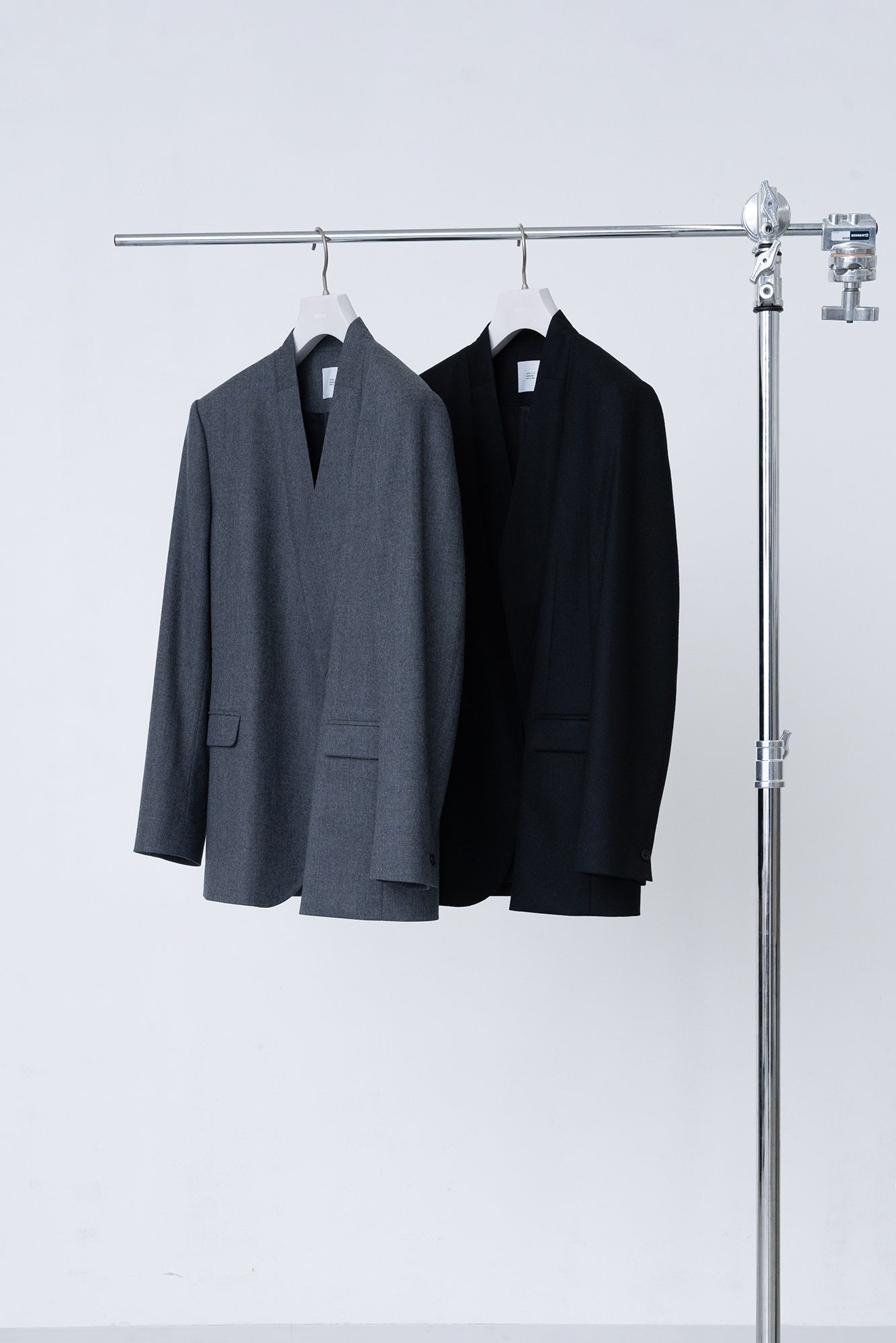 Alias Jacket / black