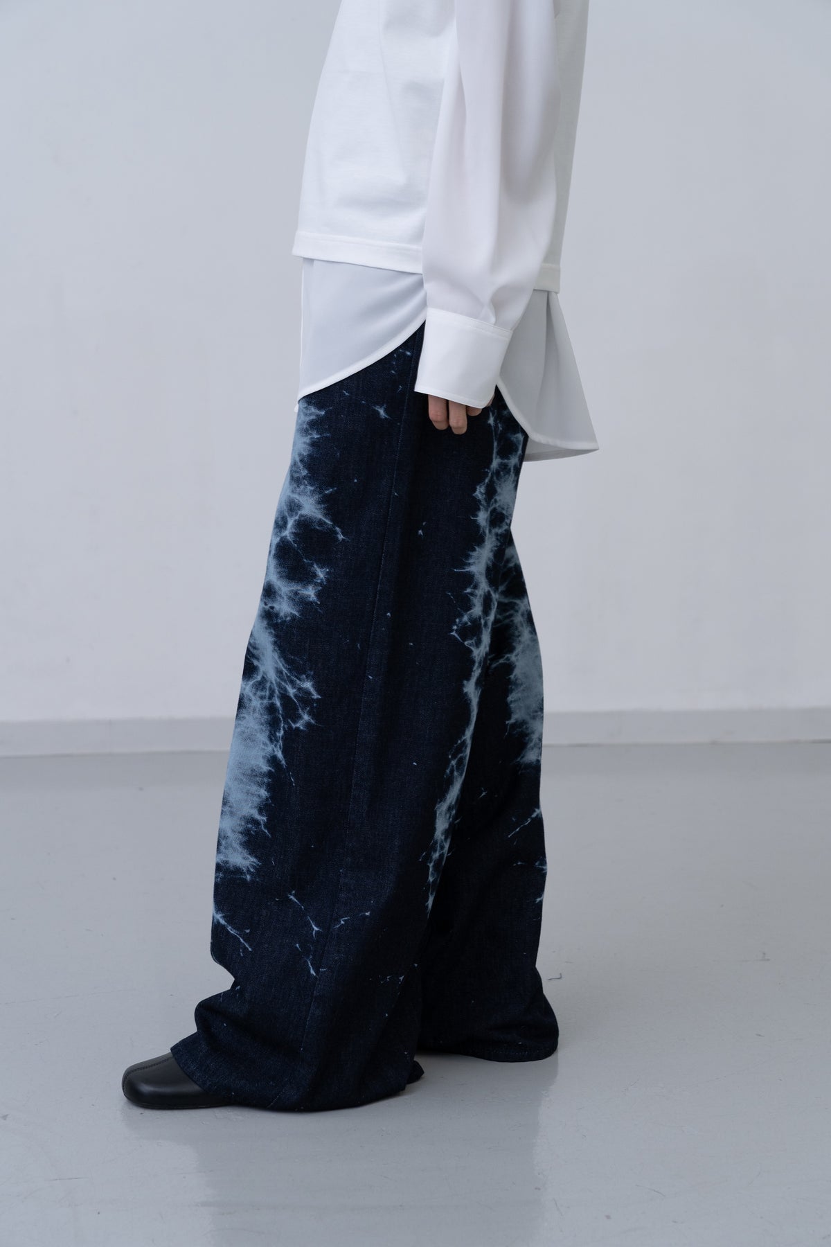 [PRE] Caustics Bleach Denim / navy