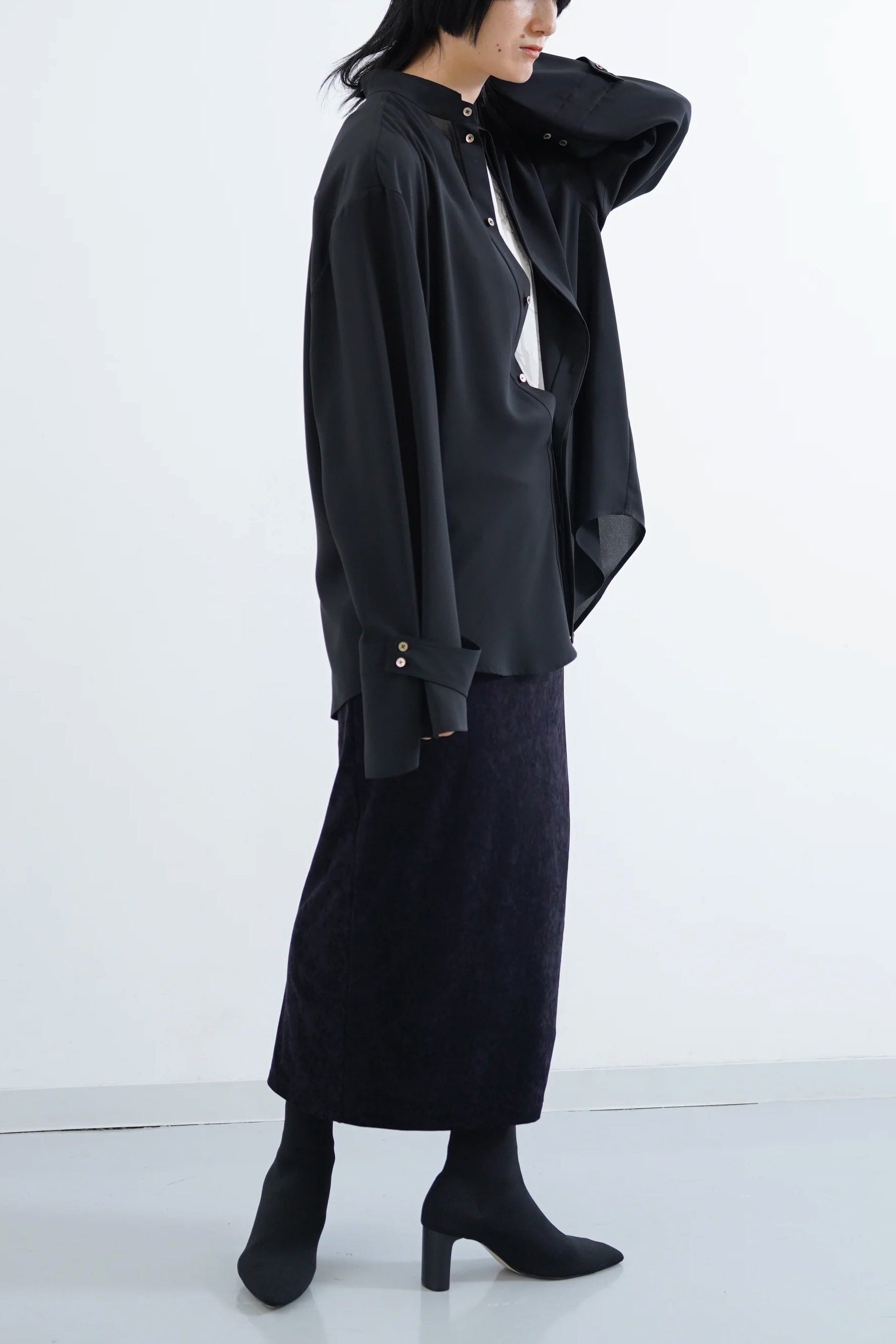 Lunar Velour Skirt / black