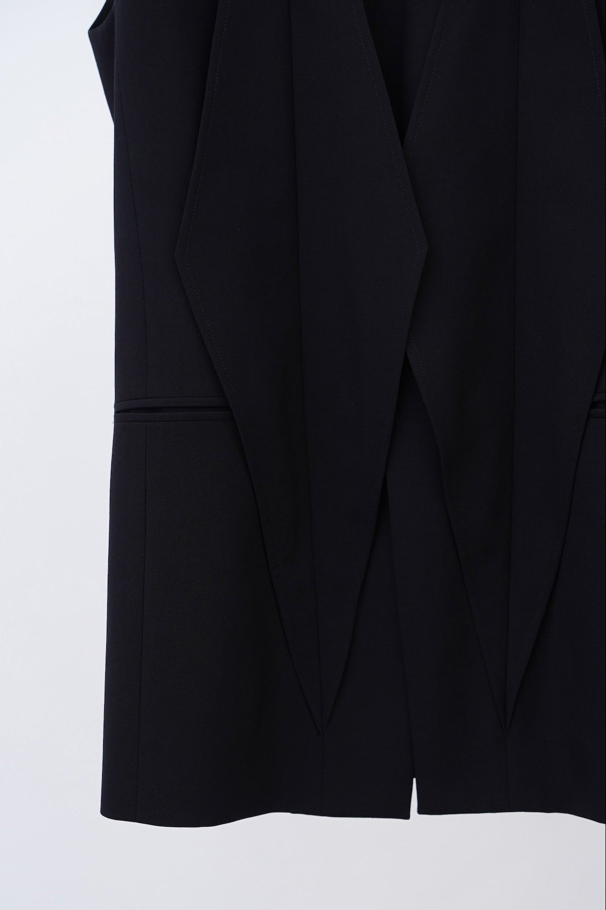 Dia Sleeveless Jacket / black
