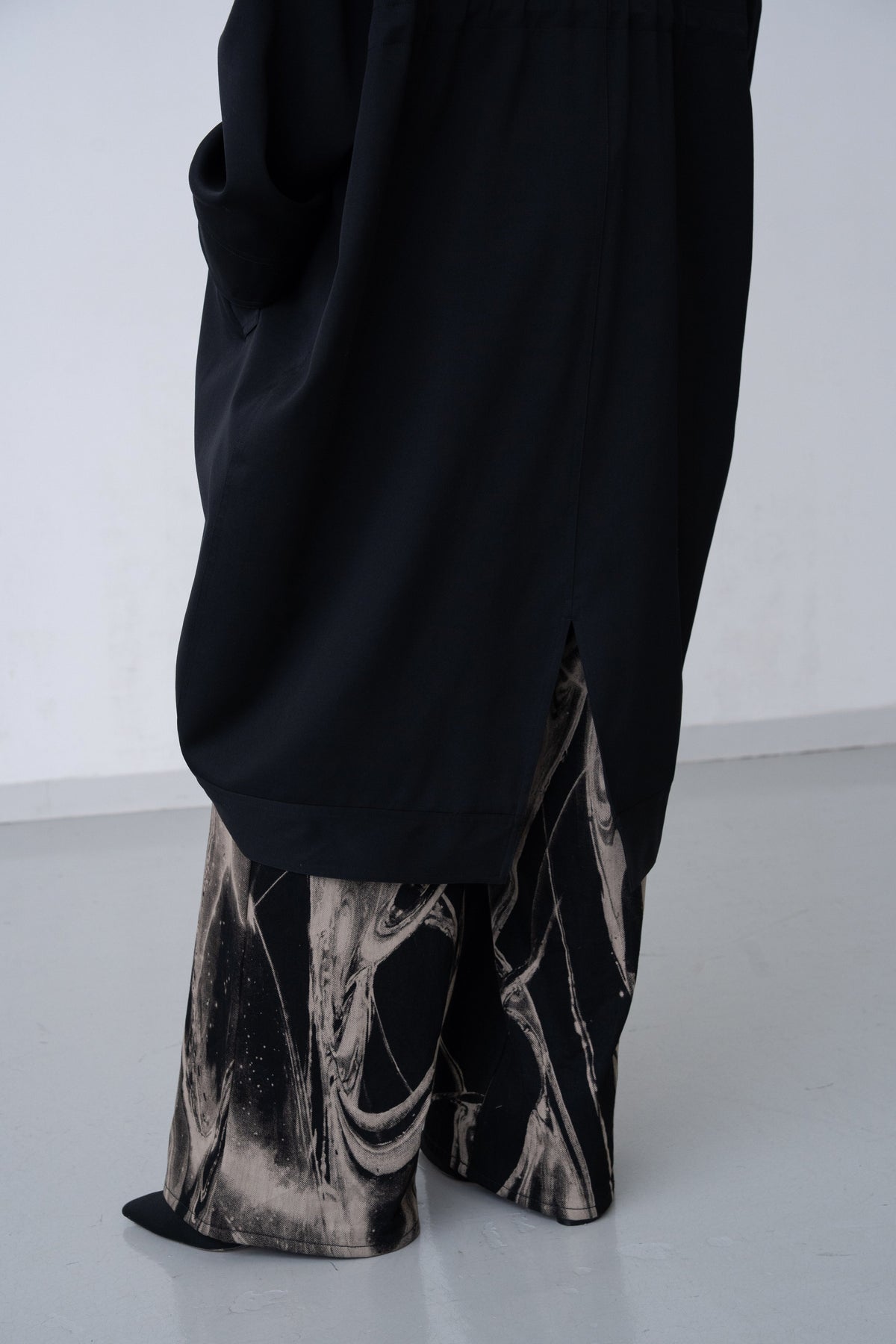 Disk Over Coat / black