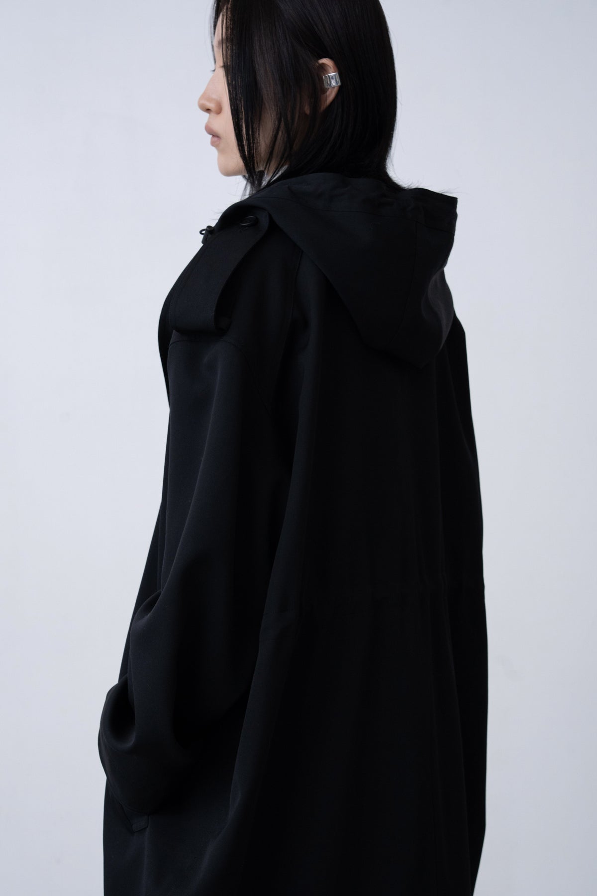 Disk Over Coat / black