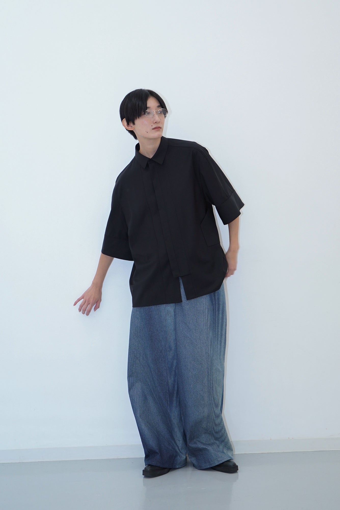 Tri Front Shirt / black