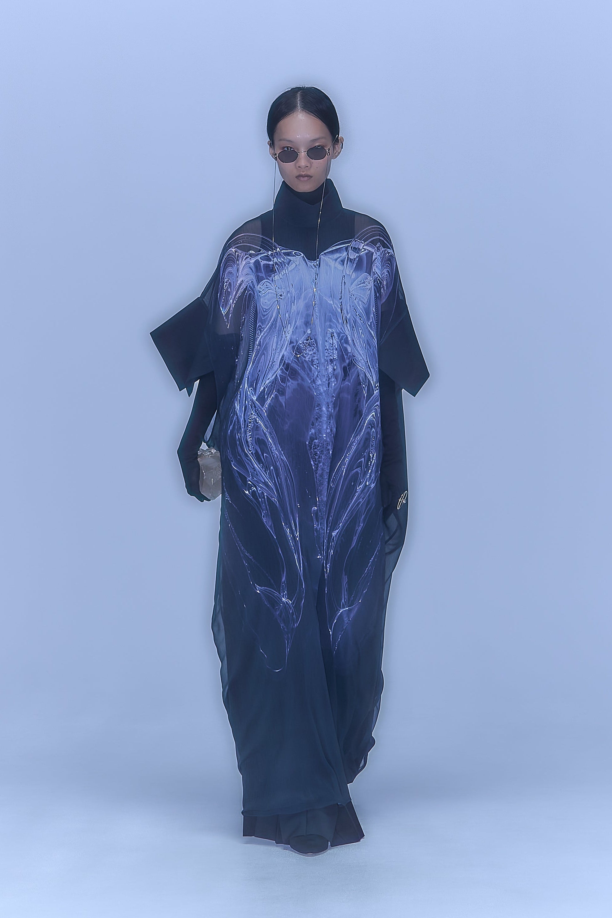 Phenomenal Sheer Robe / black