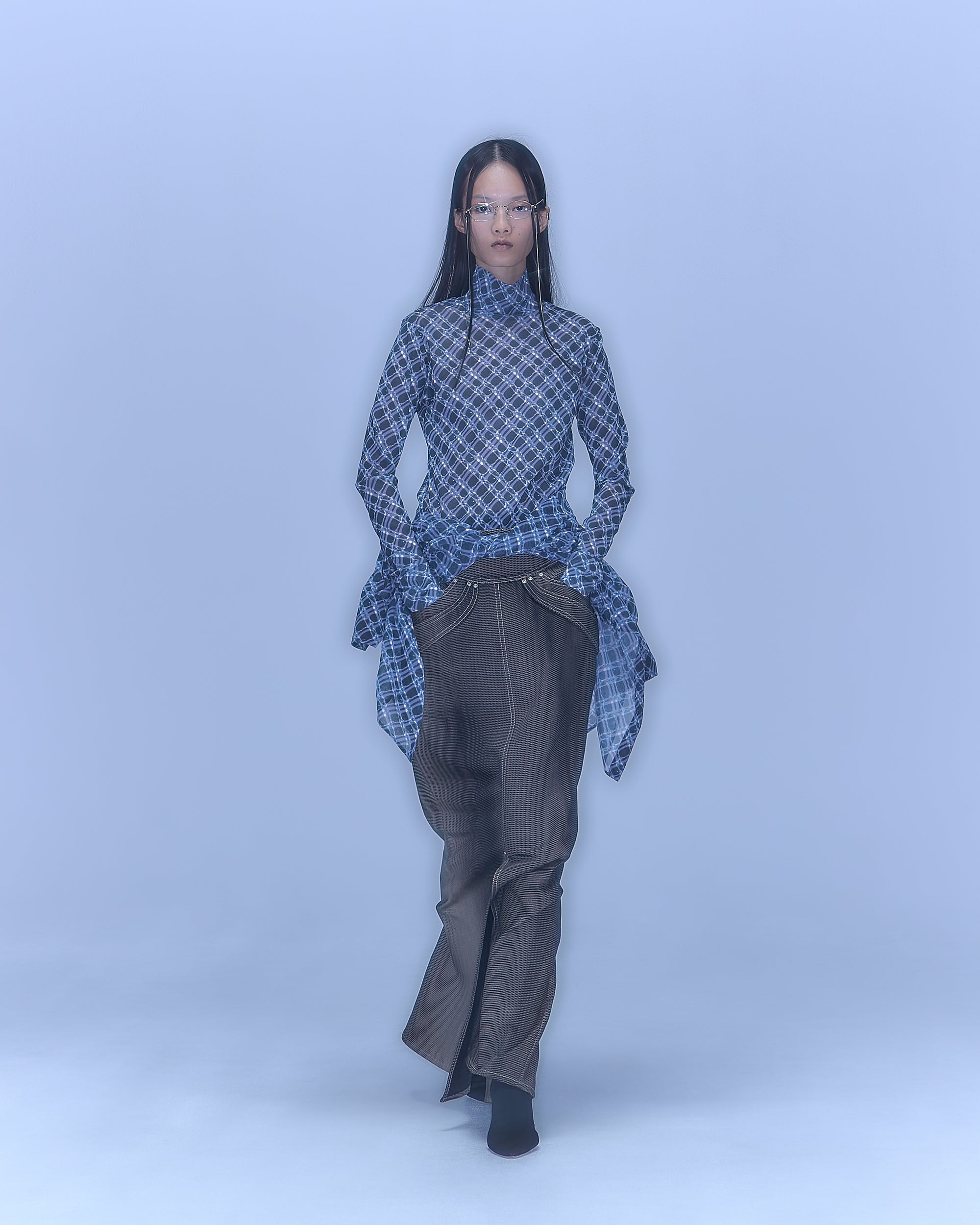 [PRE] Hi Lattice / charcoal