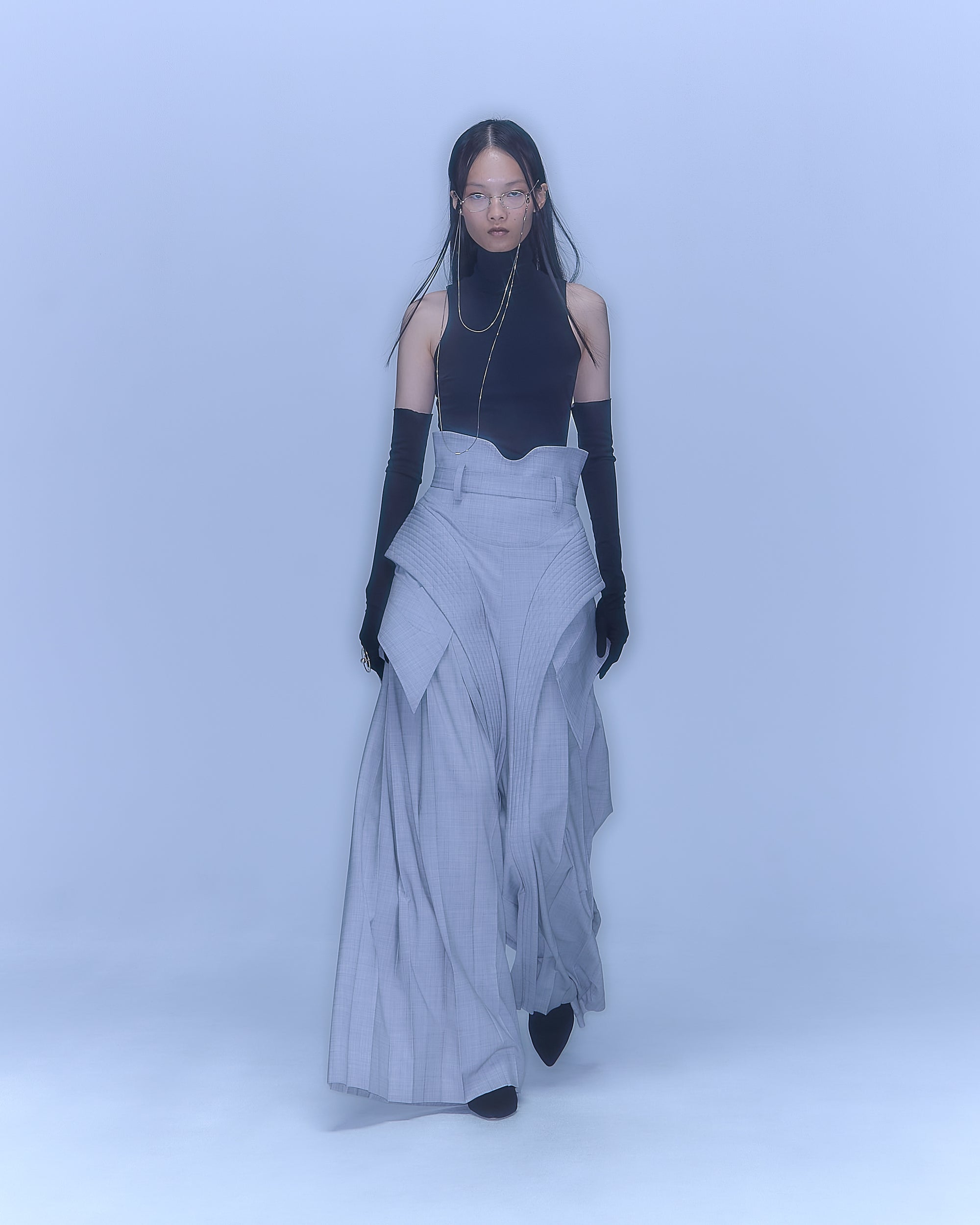 [PRE] Atlantis Pleats Trousers / grey