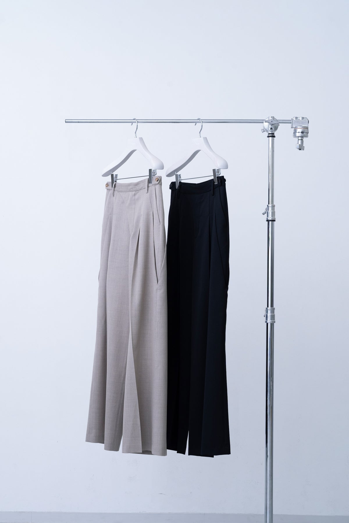 Layhak Sway Trousers / beige - Image 5
