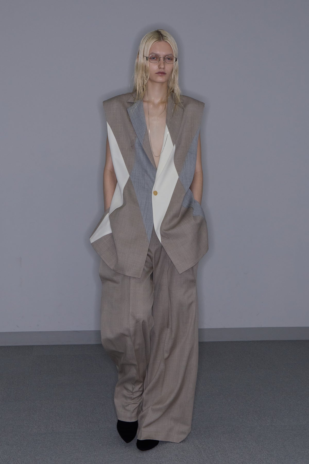 Layhak Sway Trousers / beige - Image 9