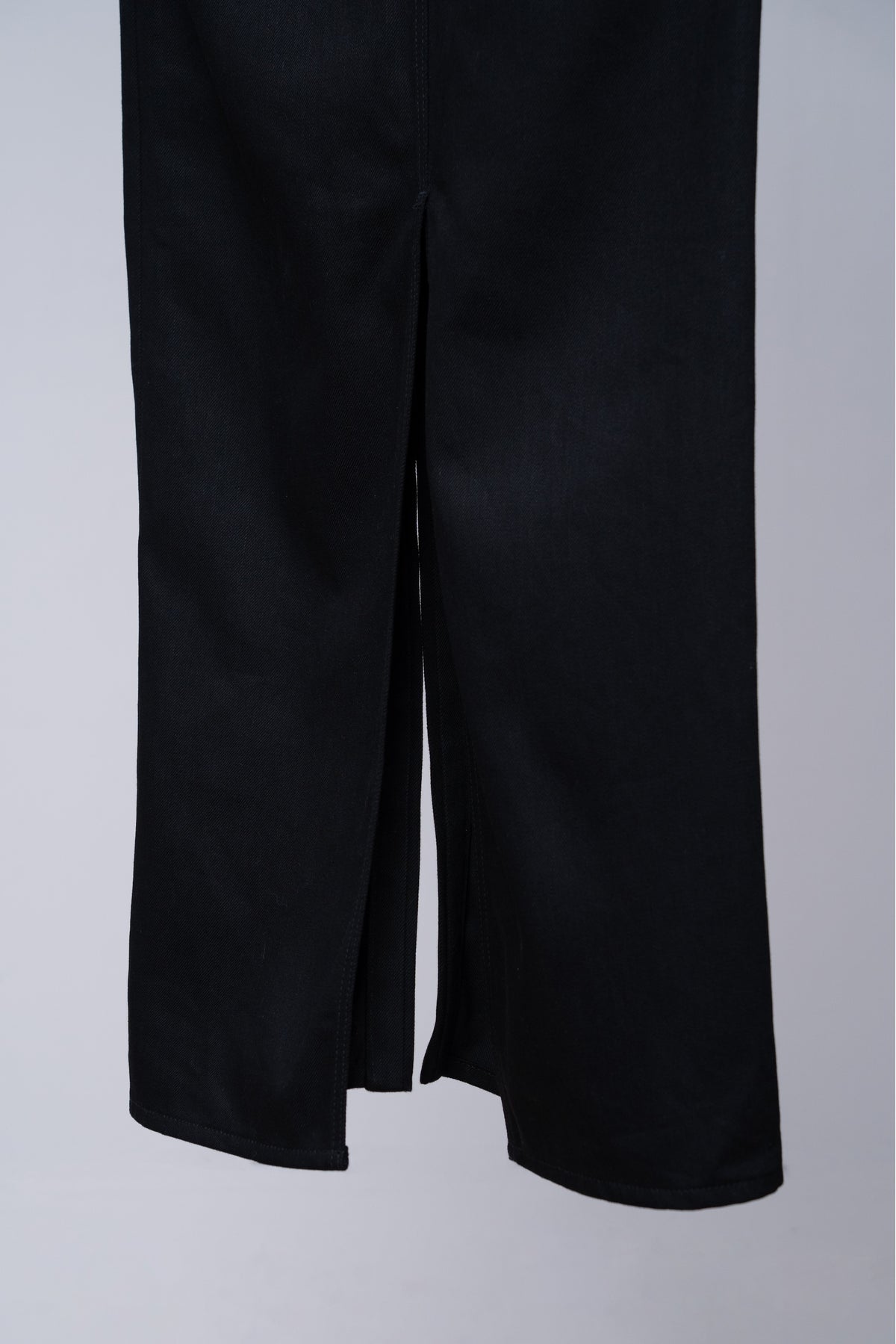 Refrain Denim Skirt / black - Image 4