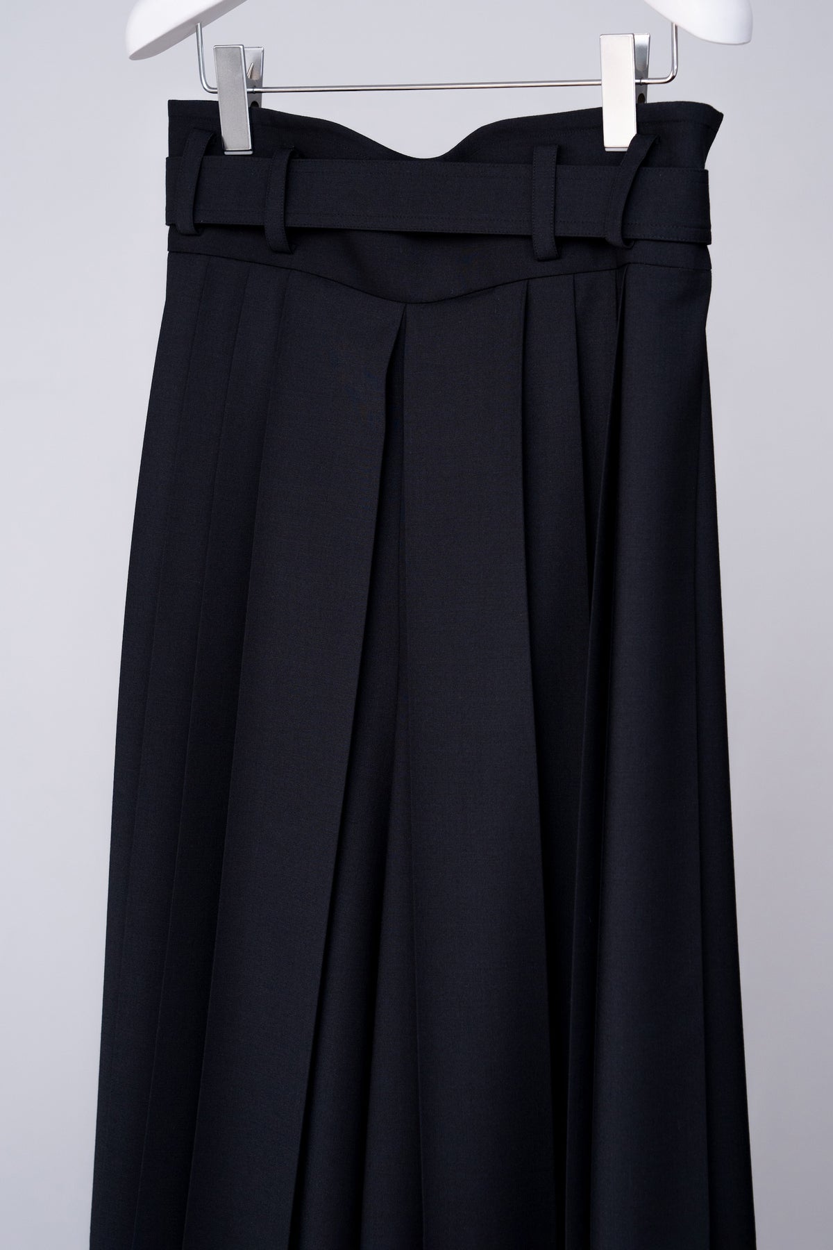 Hak Pleats Pants U / black - Image 2