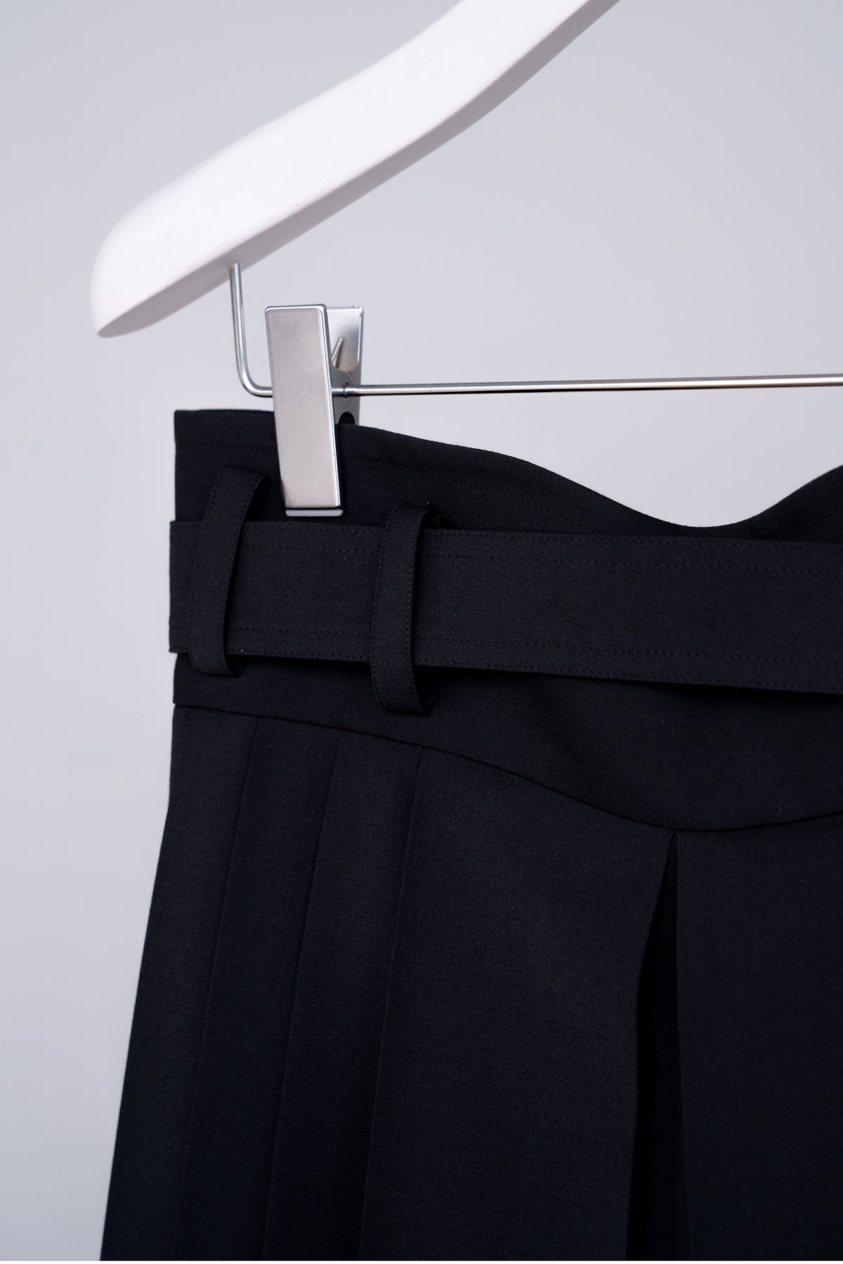 Hak Pleats Pants U / black - Image 3