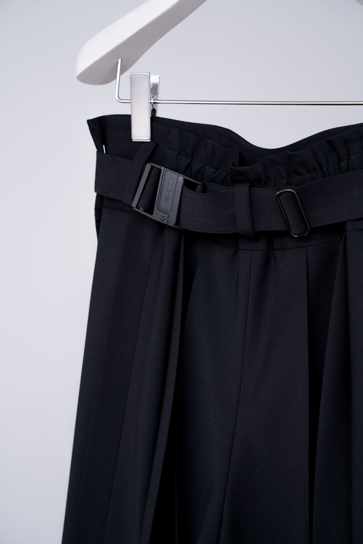 Hak Pleats Pants U / black - Image 5
